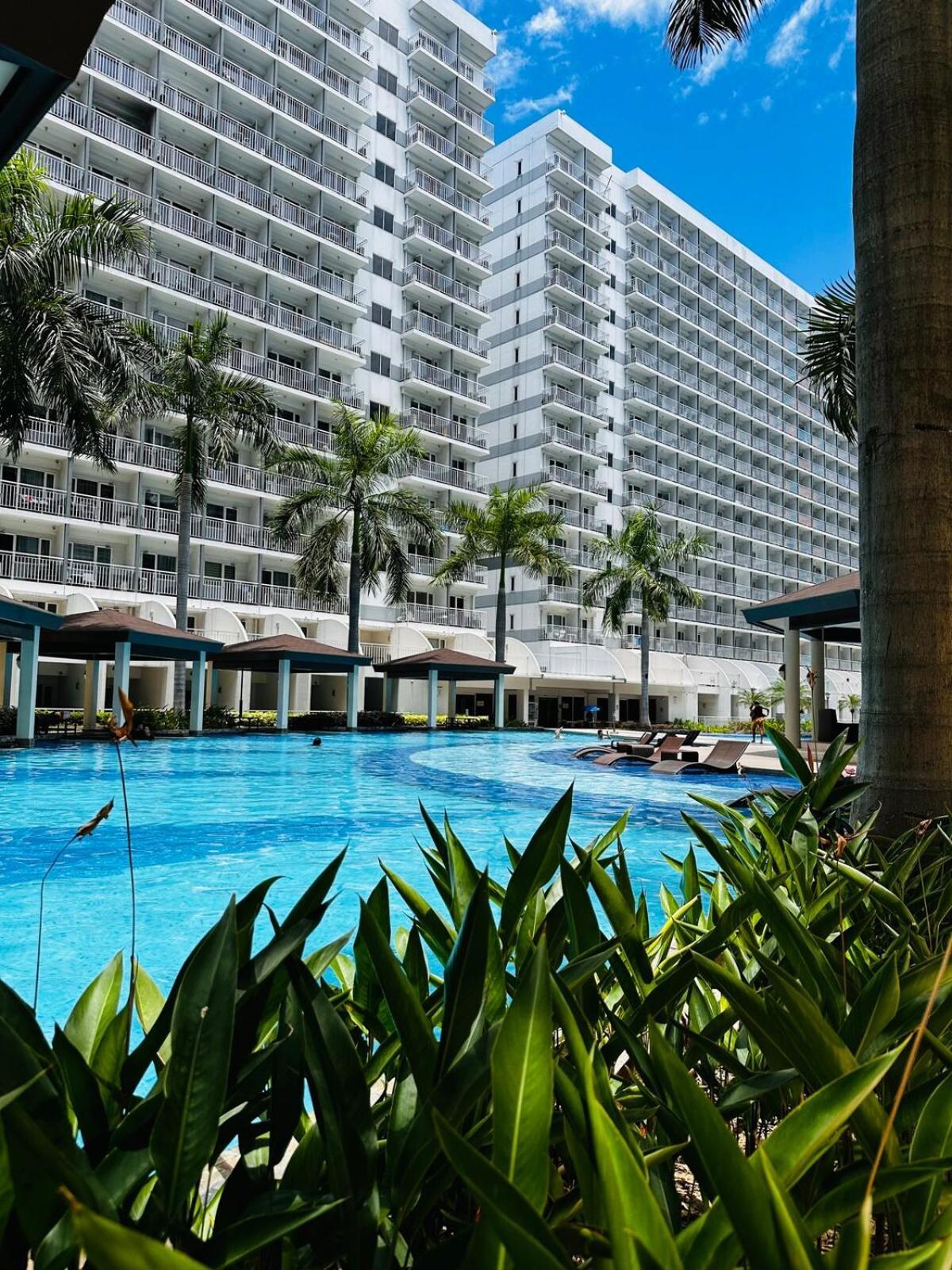 1544a Near Moa And Airport Poolview Balcony