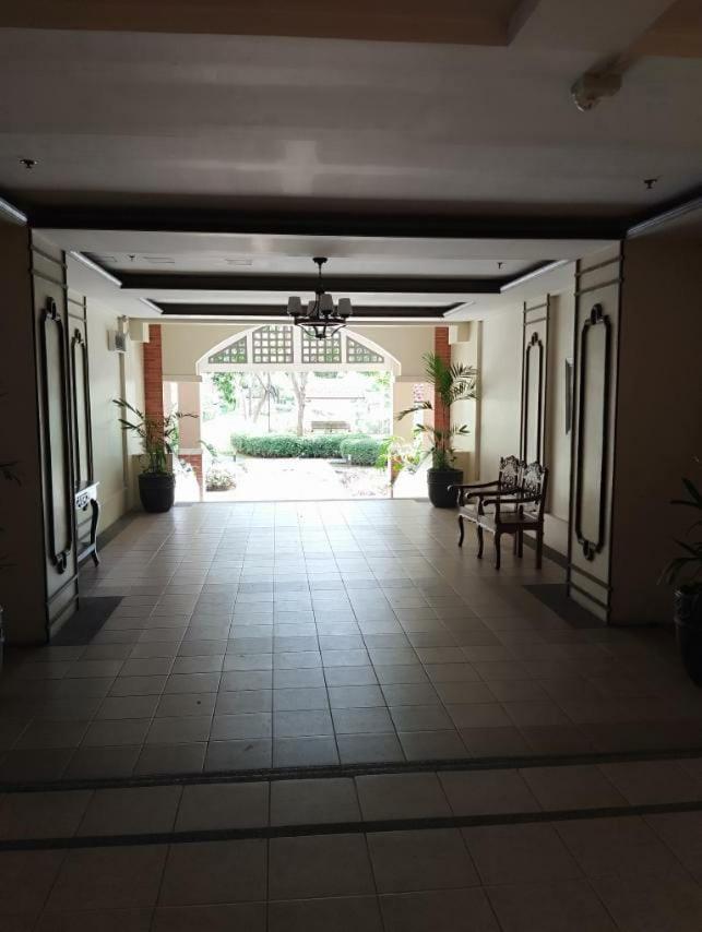 Apartment Life In Refinement At Ivory Wood
