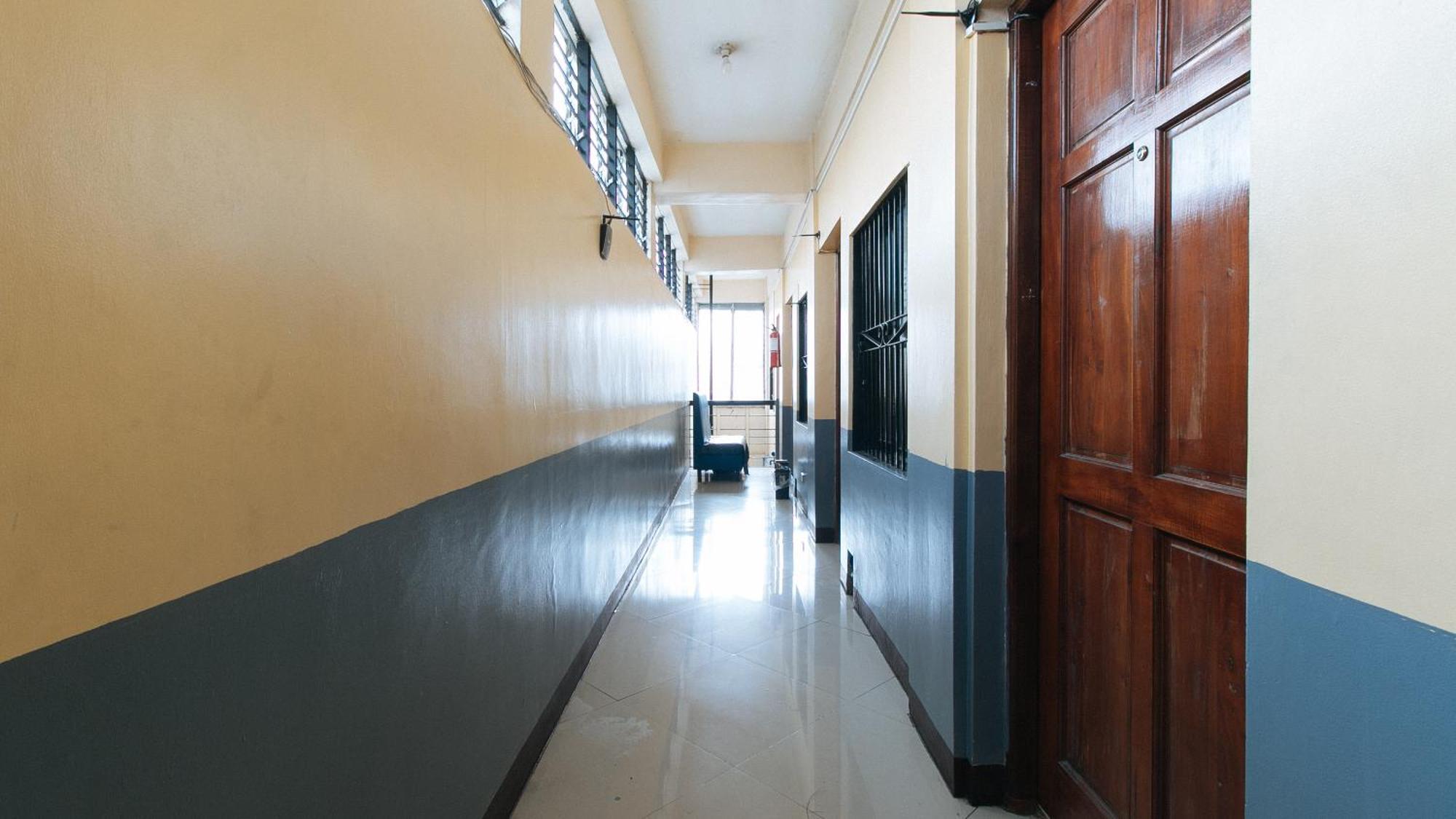Reddoorz At V-cat Apartelle Sampaloc 3*