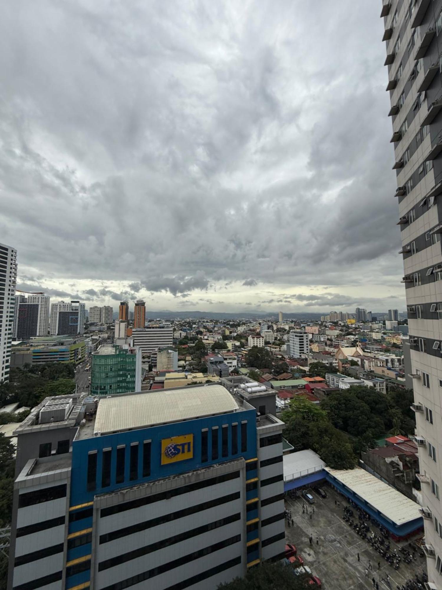 Affordable Buenbyahe Staycation In Urban Deca Tower Edsa, F Residences And The Regalia Park Tower Cubao Apartment *