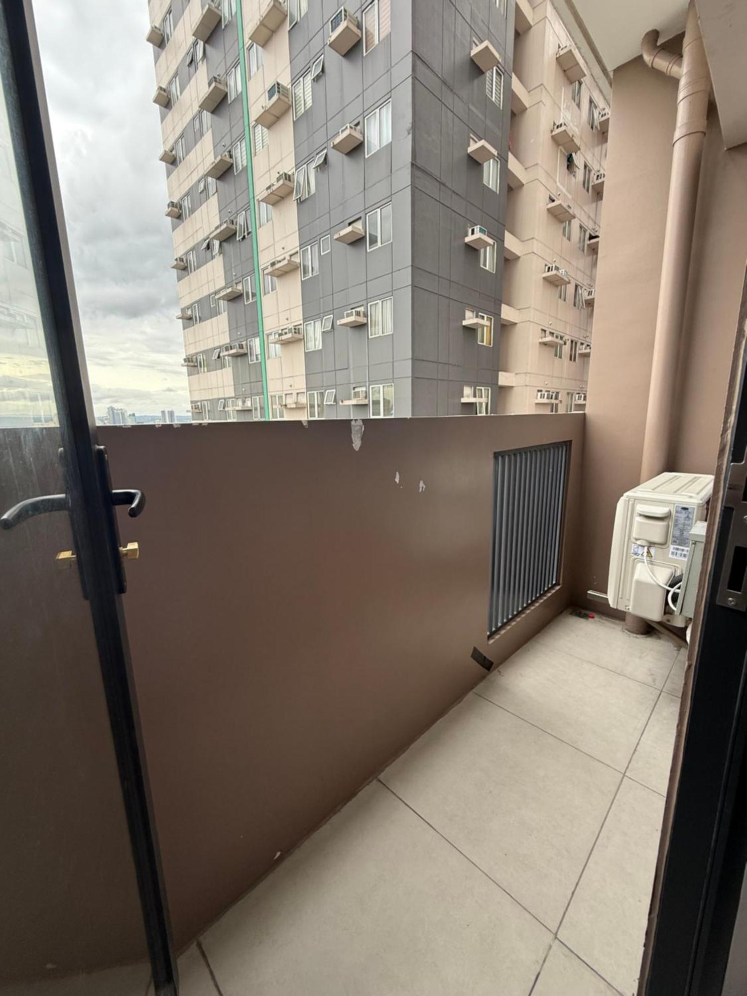Affordable Buenbyahe Staycation In Urban Deca Tower Edsa, F Residences And The Regalia Park Tower Cubao Apartment Manila
