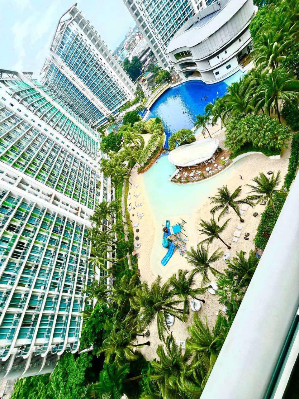 Holiday home Azure View Near Airport Manila