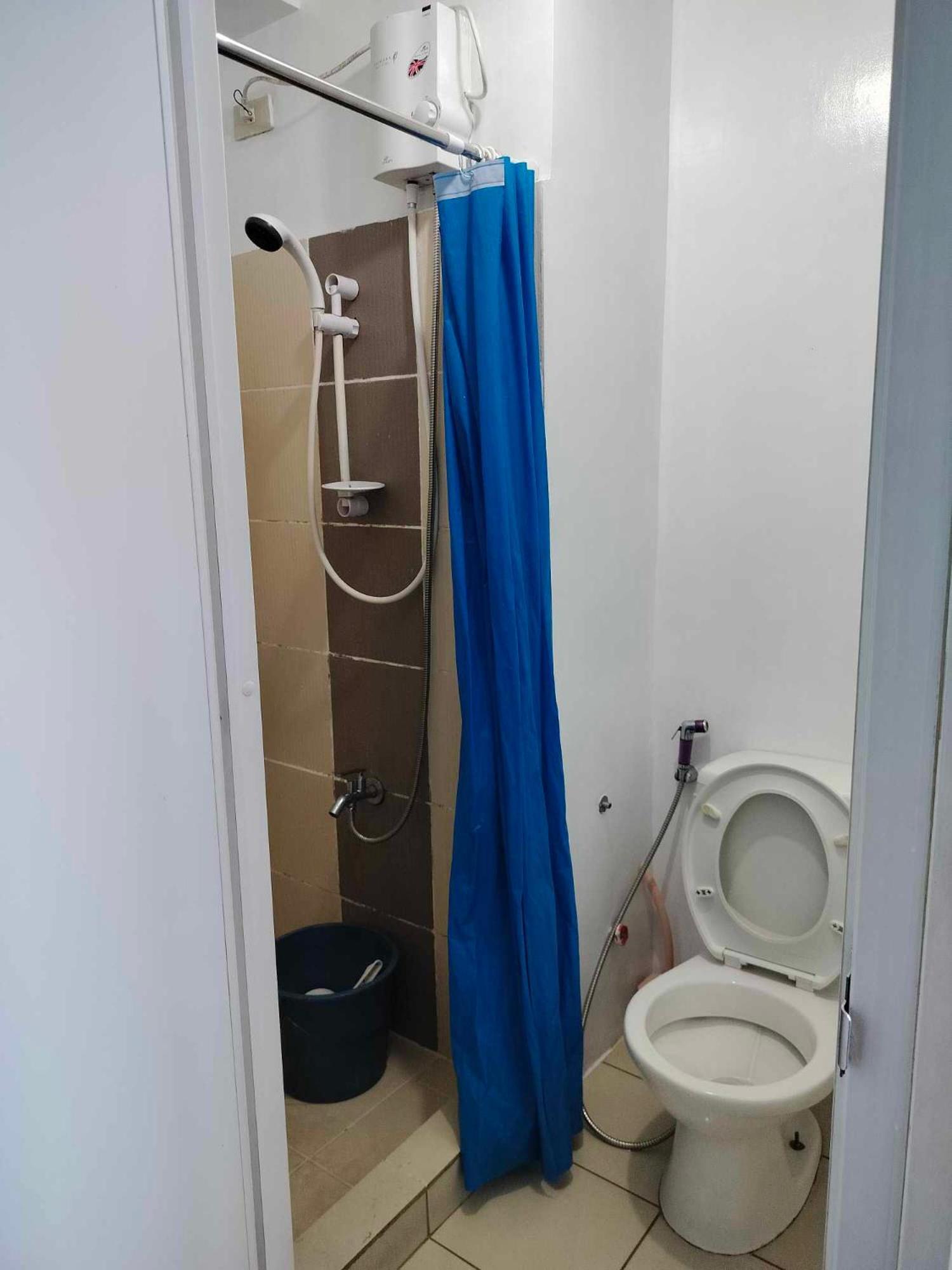 Apartment 5th Floor Tower D Typed Unit With Ac, Netflix And Unlimited Wifi Access *