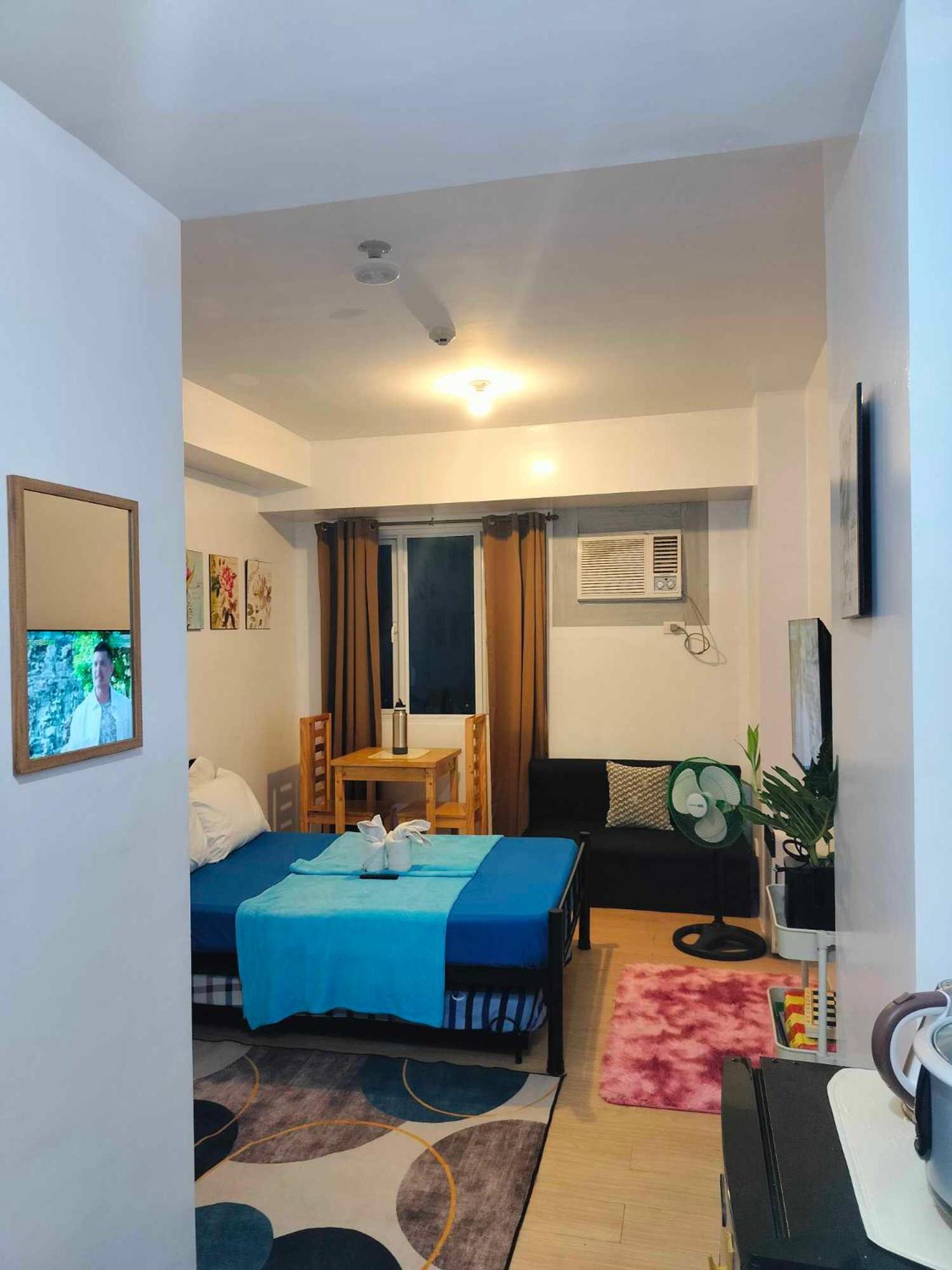 9th Floor Pool View Unit Tower A With Modern Amenities *