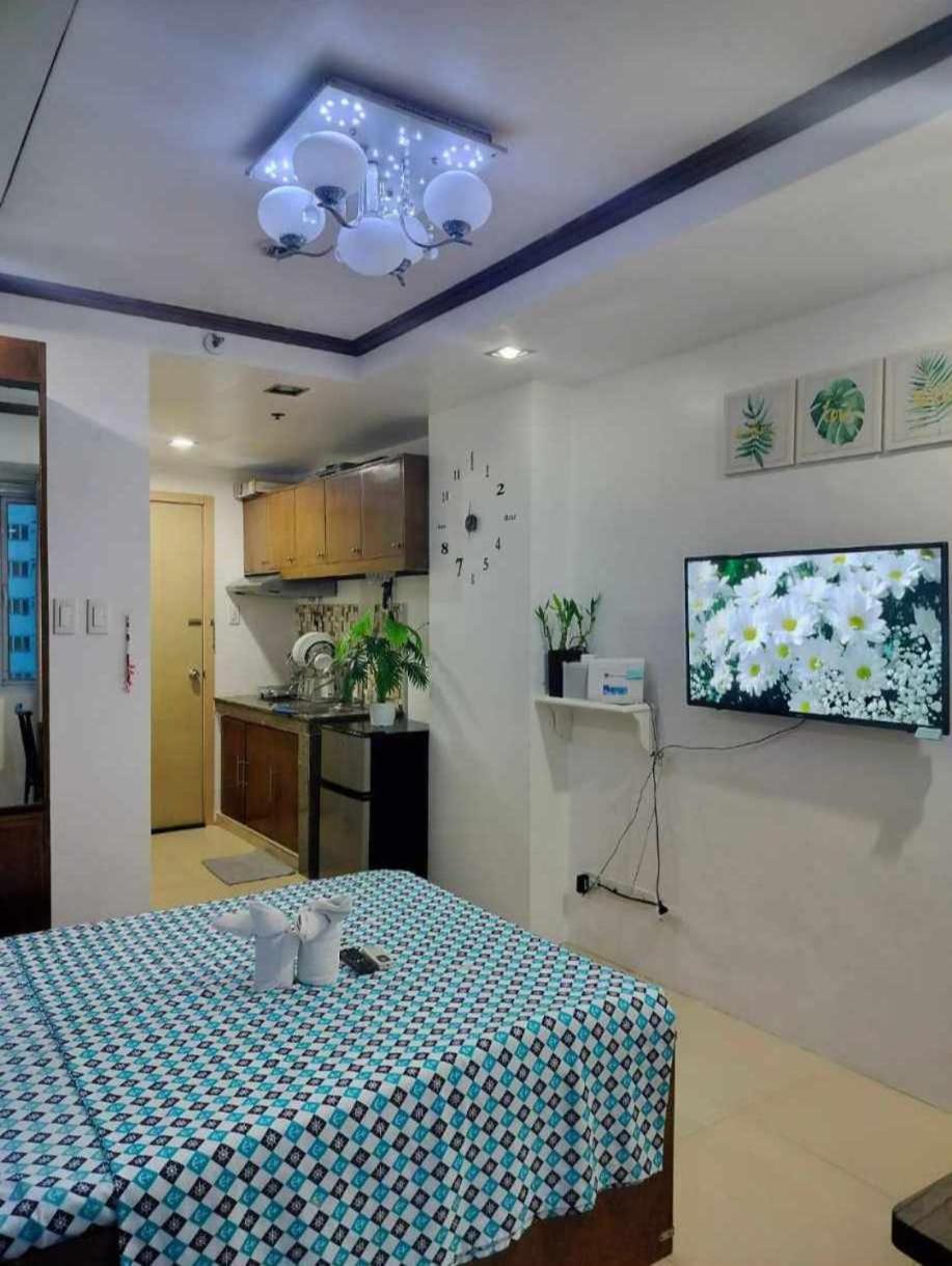 16th Floor Tower A Pool View Unit With Unlimited Internet Access And Modern Amenities * Manila