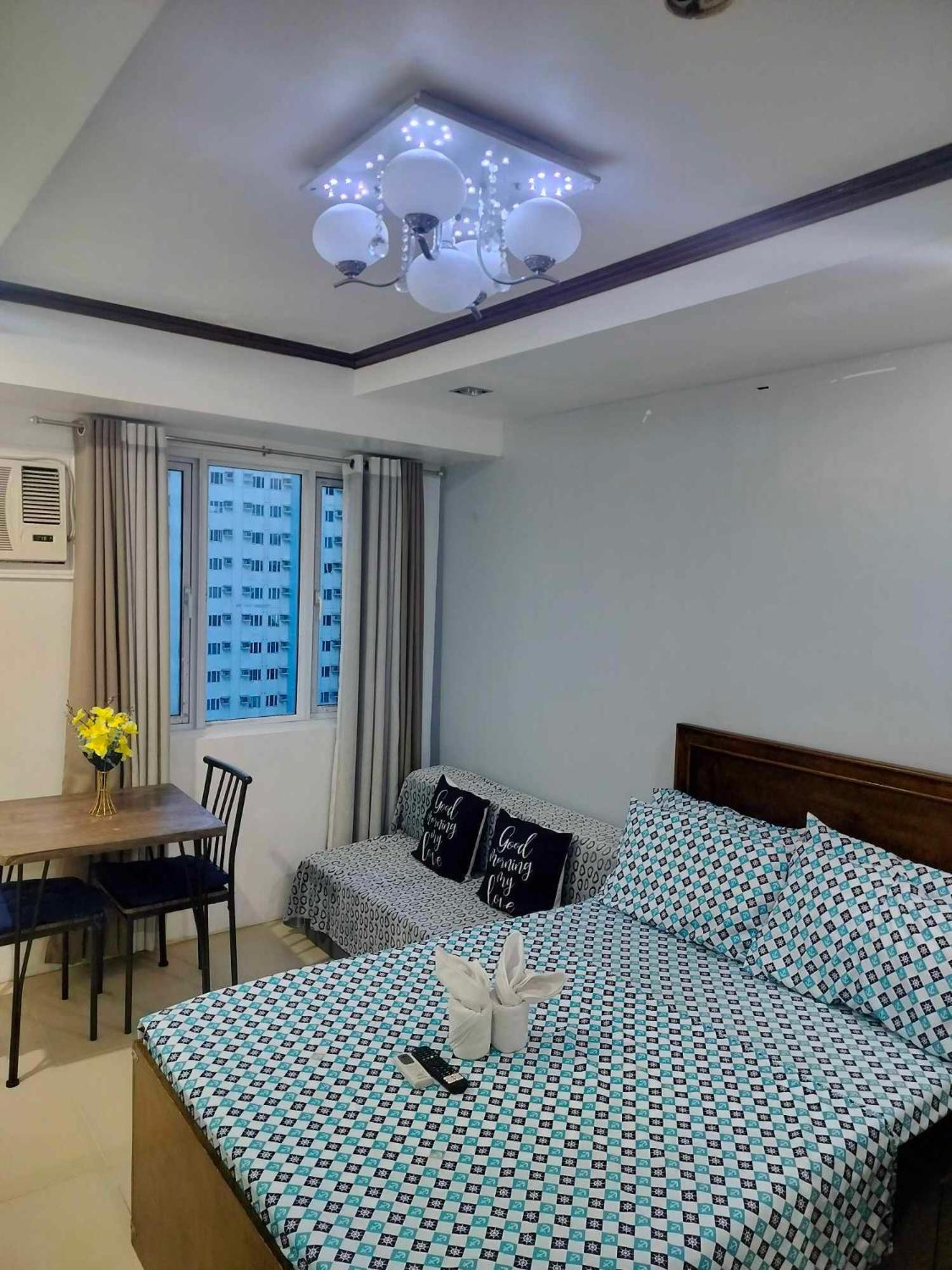 Apartment 16th Floor Tower A Pool View Unit With Unlimited Internet Access And Modern Amenities Manila