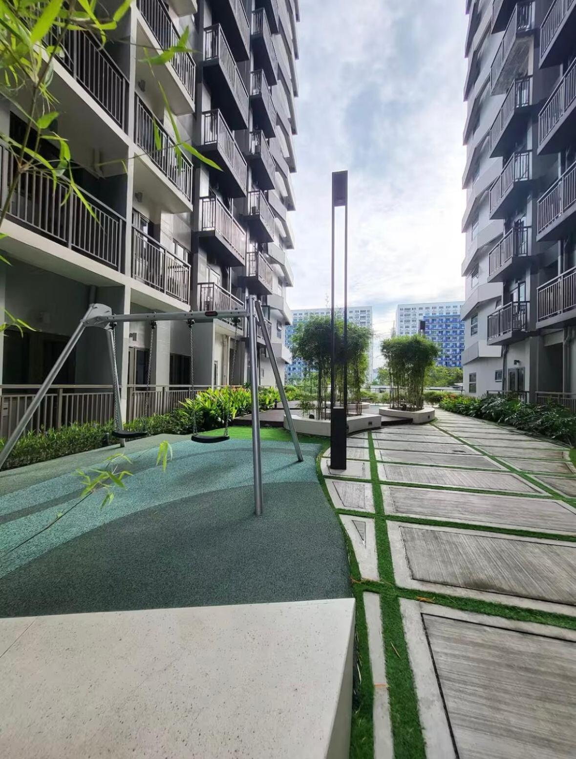 Apartment In Moa Near Picc With Pool View Balcony *