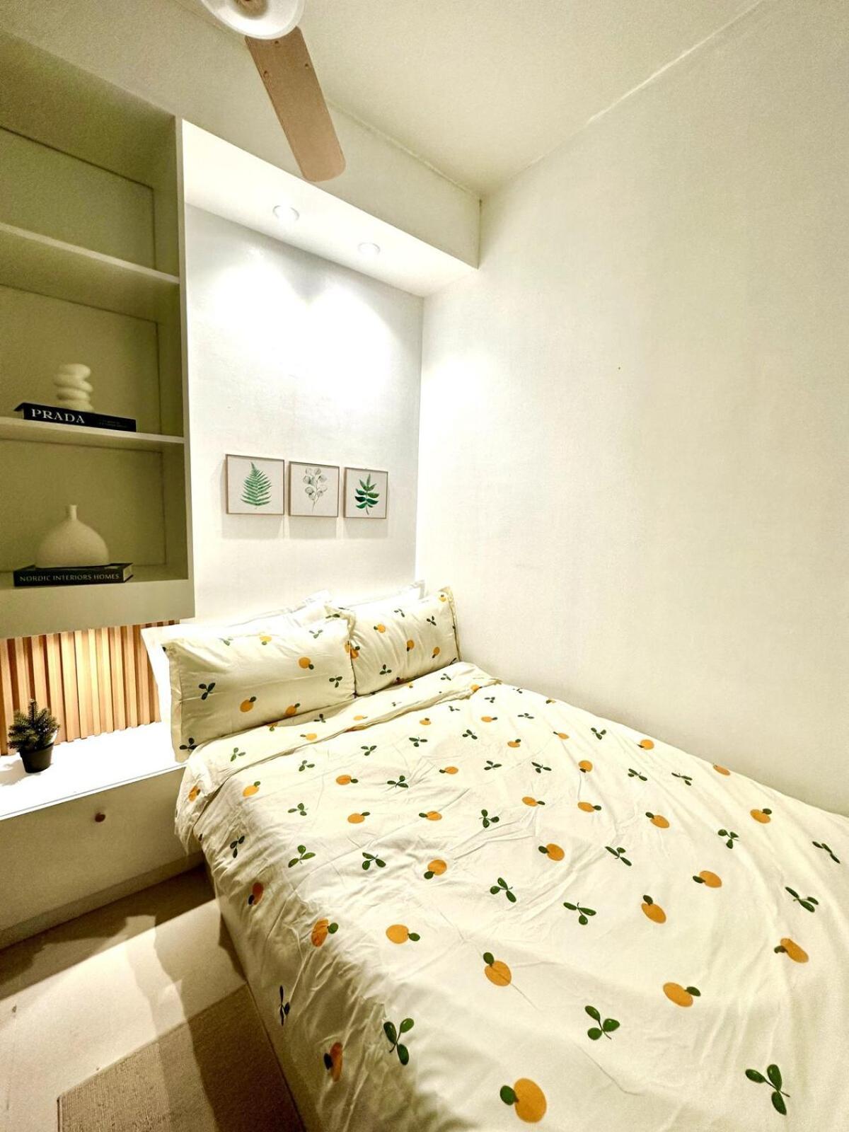 Apartment In Moa Near Picc With Pool View Balcony Manila