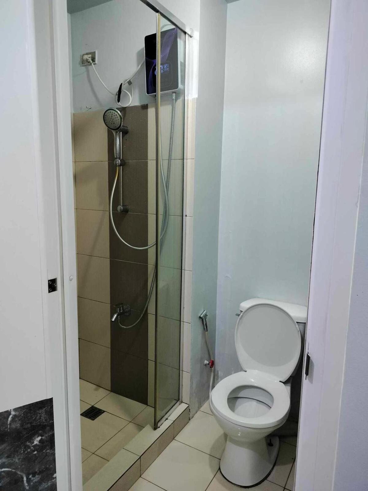 15th Floor Type Unit With View At Mplace Apartment Manila