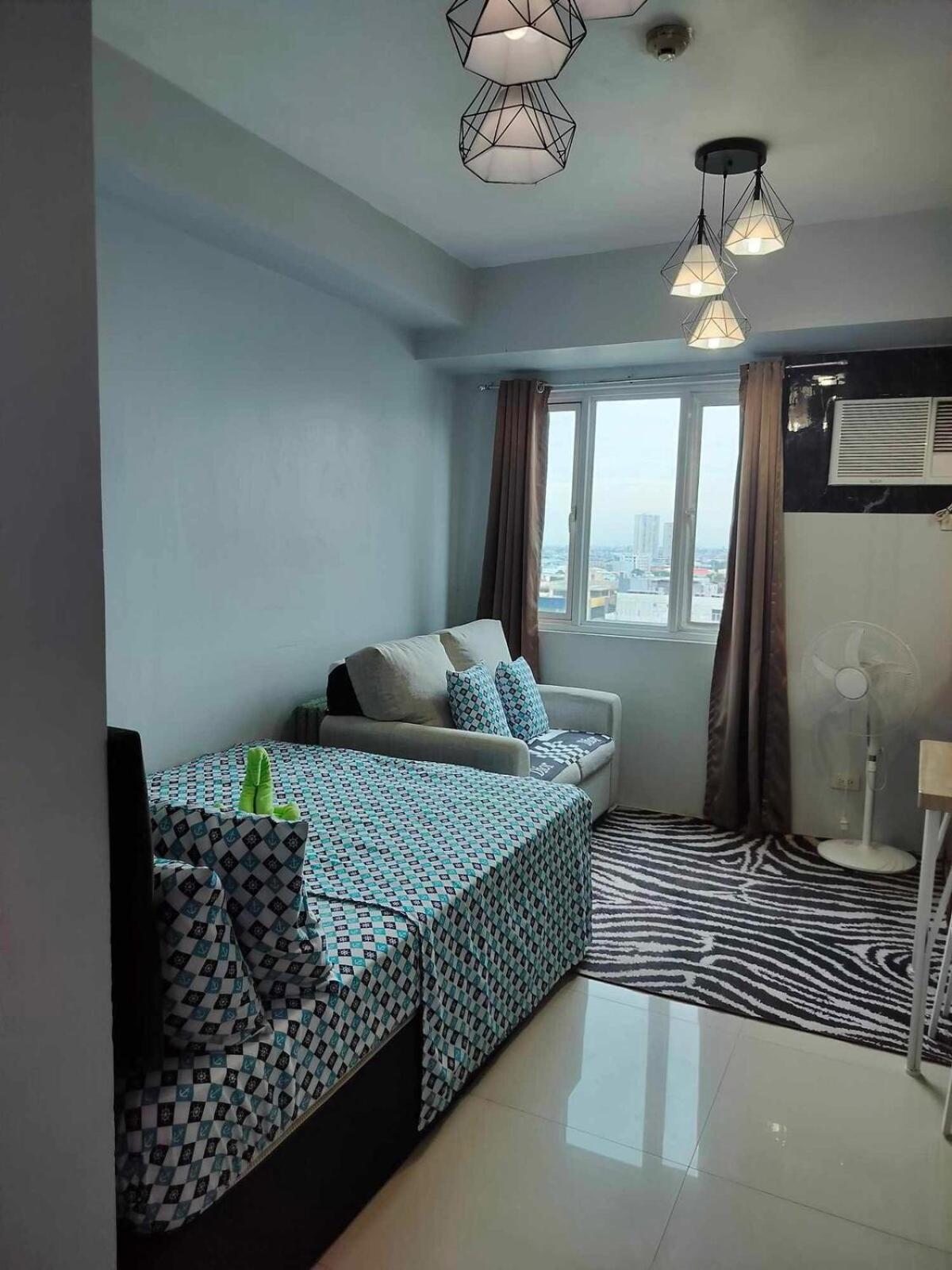 15th Floor Type Unit With View At Mplace Apartment Manila