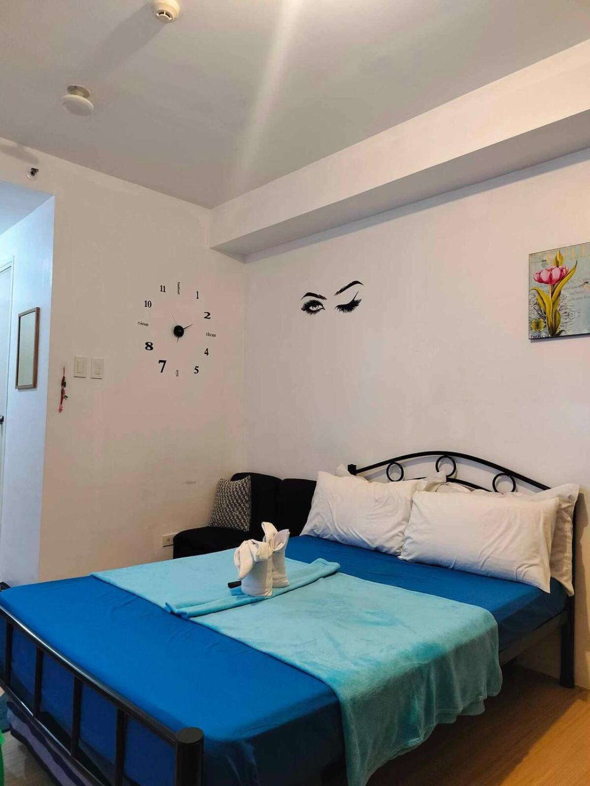 9th Floor Type Unit With Pool View 902a Apartment *