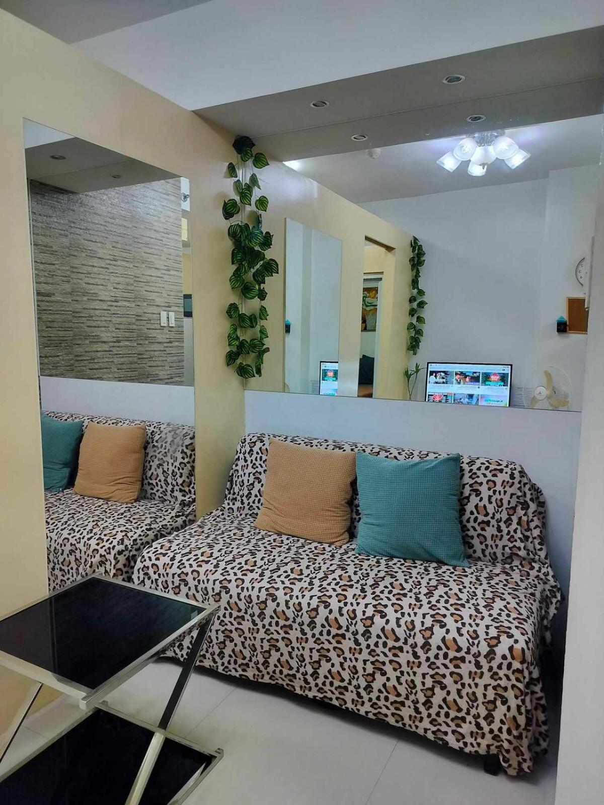 512 A 1-bedroom Unit At Mplace South Triangle *