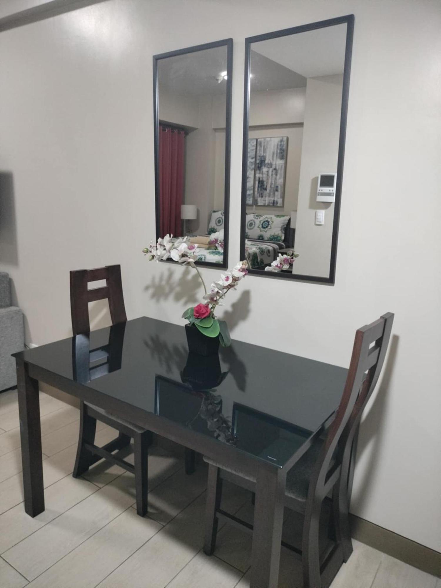 Nadzcondotel - At Two Palm Tree O Manila