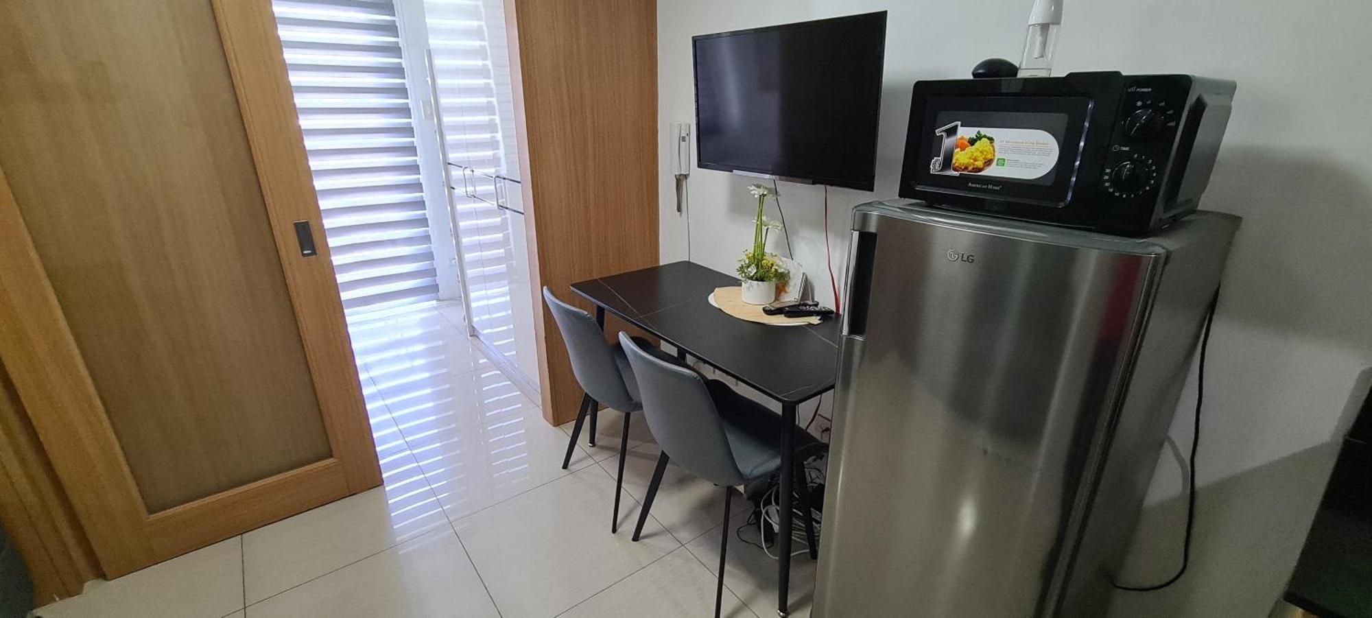 Condodeal At Shell Residences Mall Of