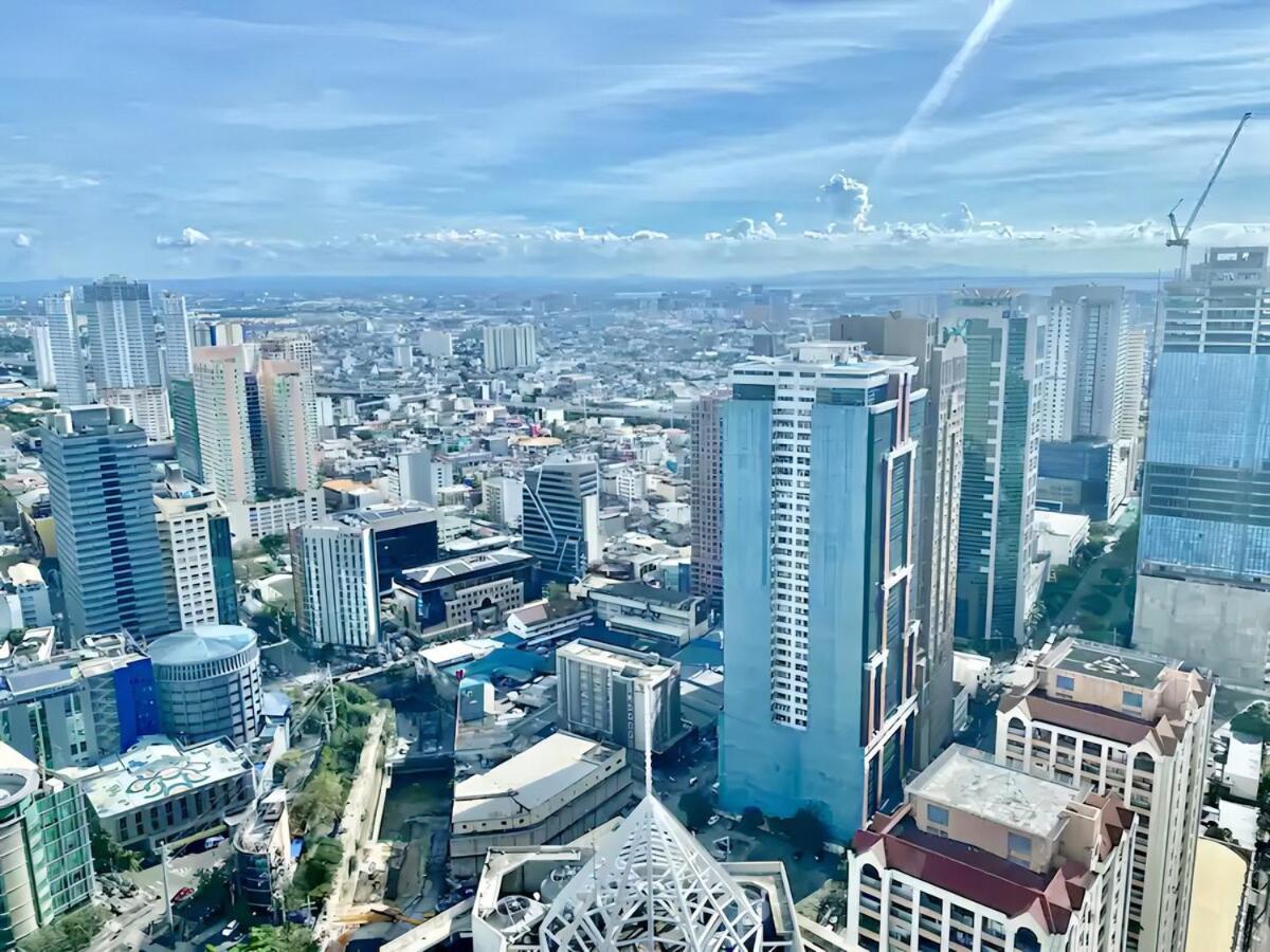 In Luxury At Air Residences Makati Apartment Manila