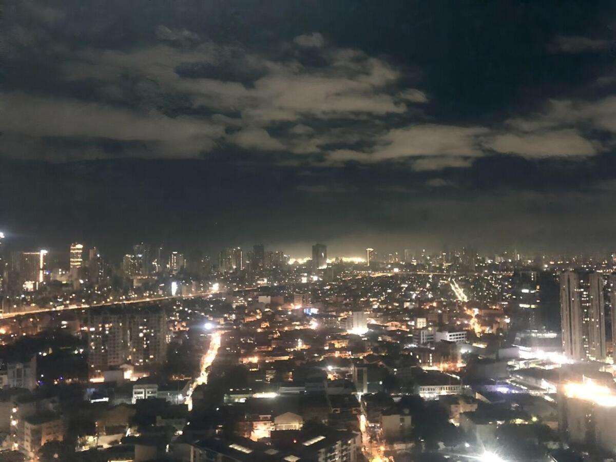 Apartment In Luxury At Air Residences Makati *