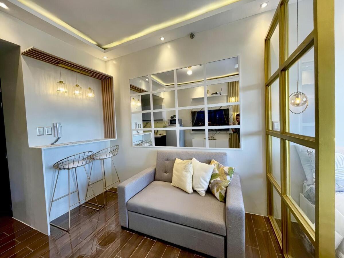In Luxury At Air Residences Makati Manila