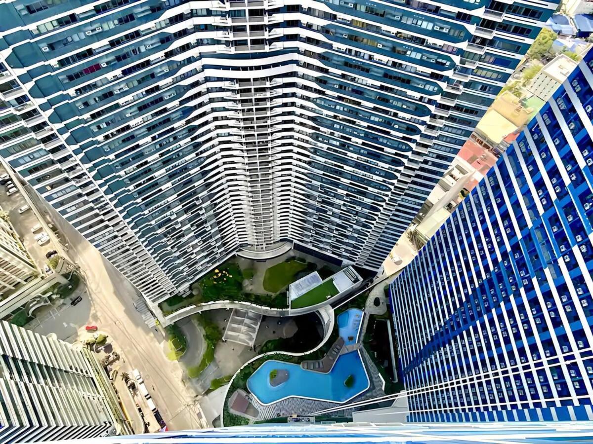 In Luxury At Air Residences Makati * Manila