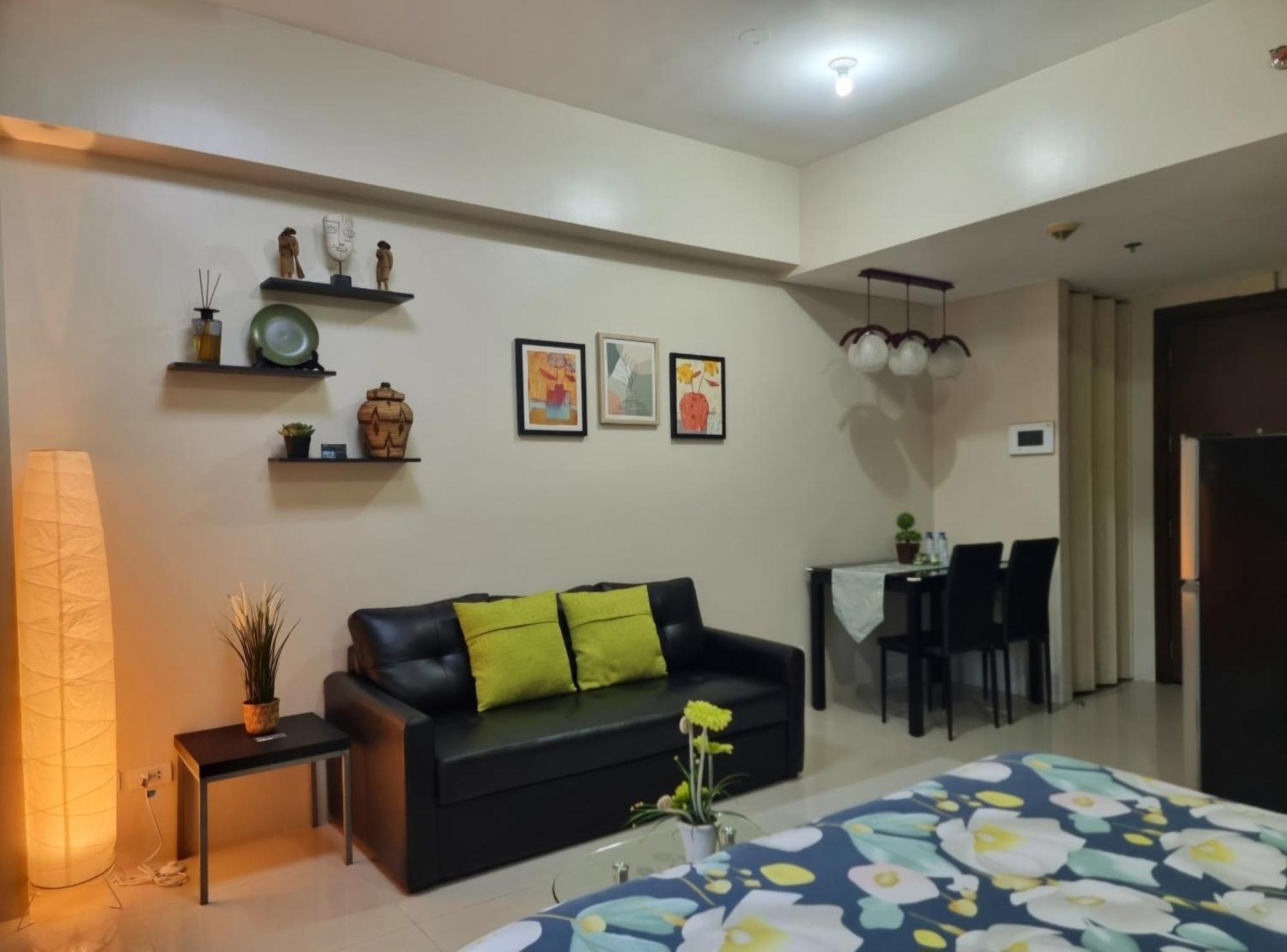 Apartment One Palm Tree Across Naia Terminal 3 Manila