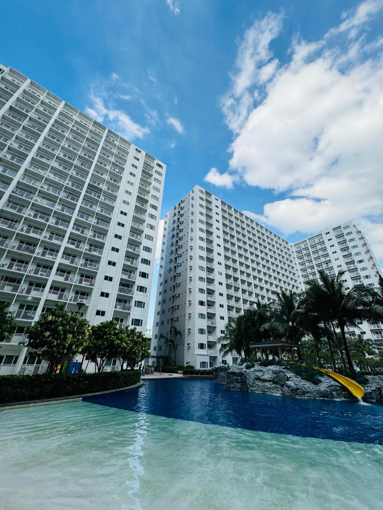 Shore Oasis Near Mall Of
