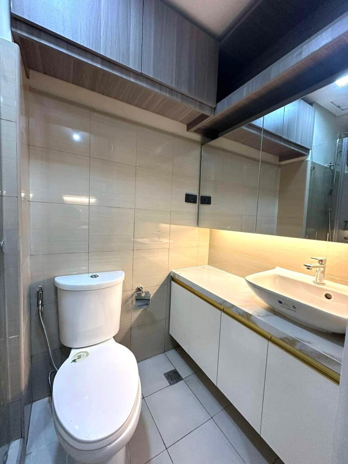 Shore 2 Residences, 1br Balcony - Pool View Apartment *