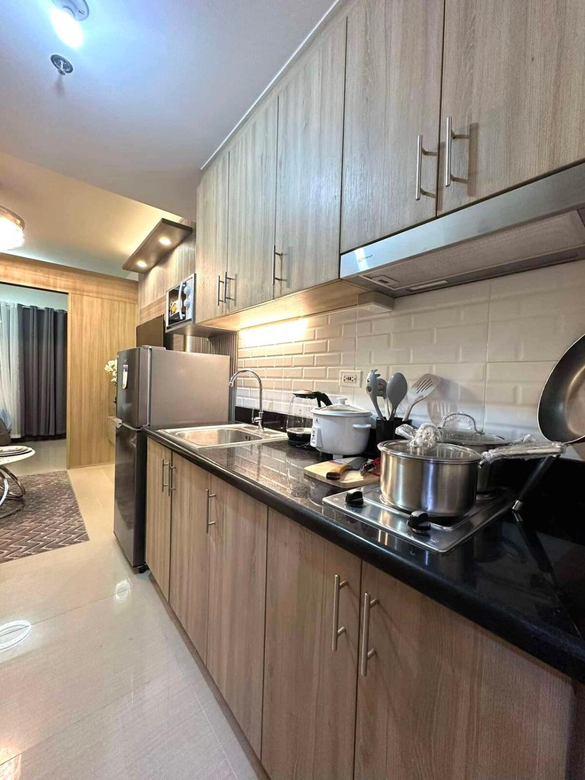 Apartment Shore 2 Residences, 1br Balcony - Pool View *