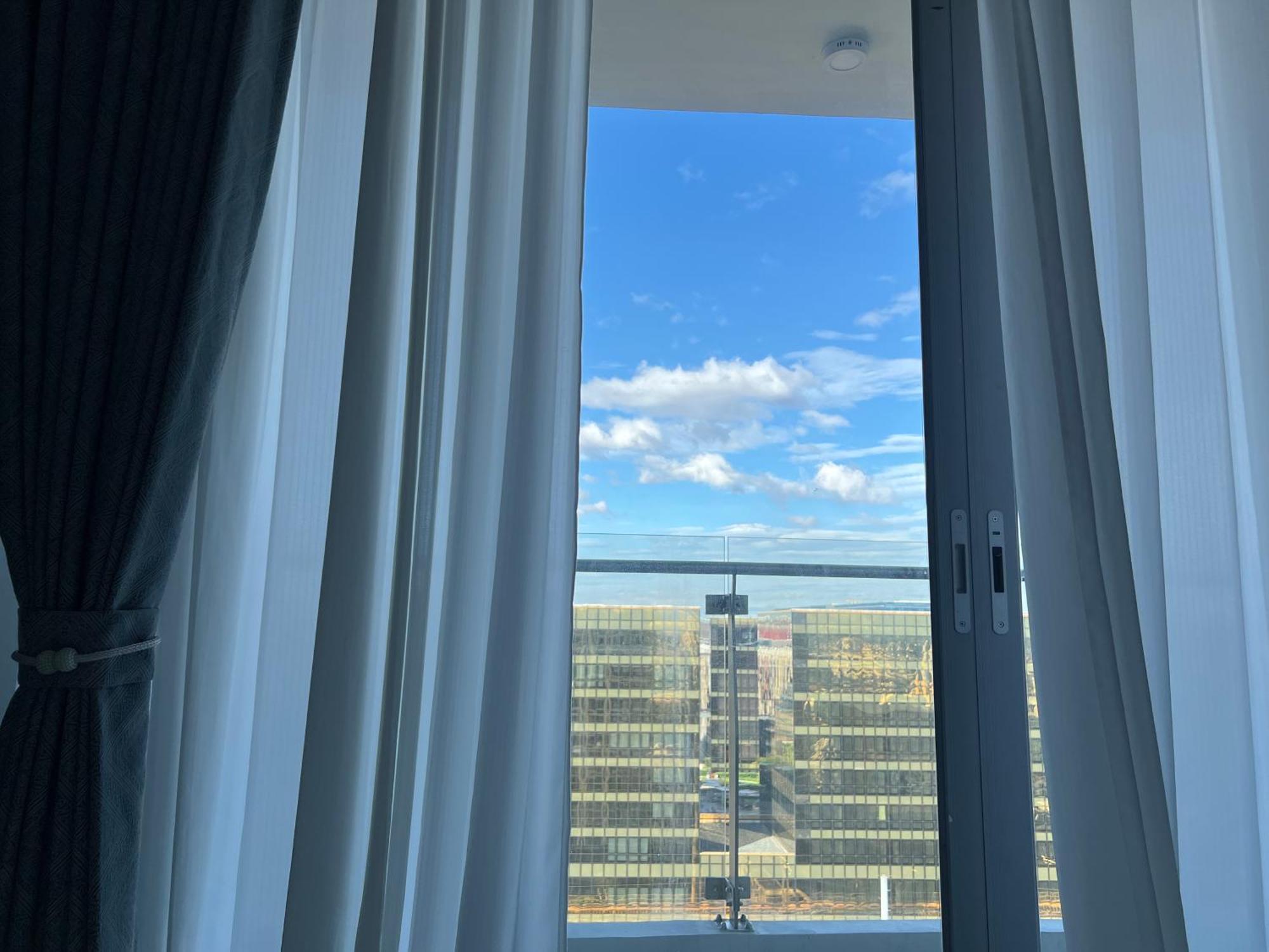 Luxurious Modern Penthouse 2br Cross Of Dreams Okada Solaire Moa Airports Apartment *