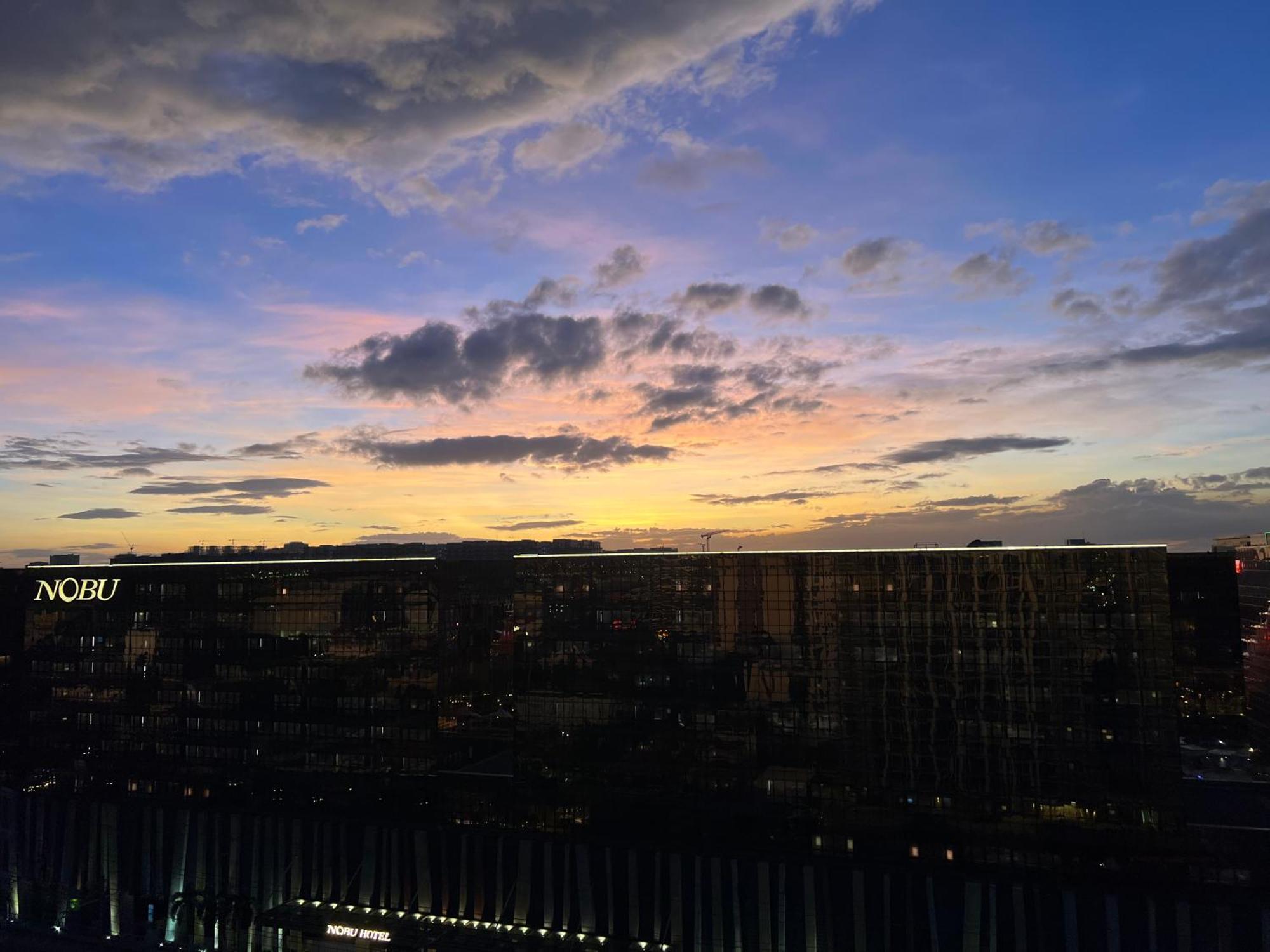Luxurious Modern Penthouse 2br Cross Of Dreams Okada Solaire Moa Airports * Manila