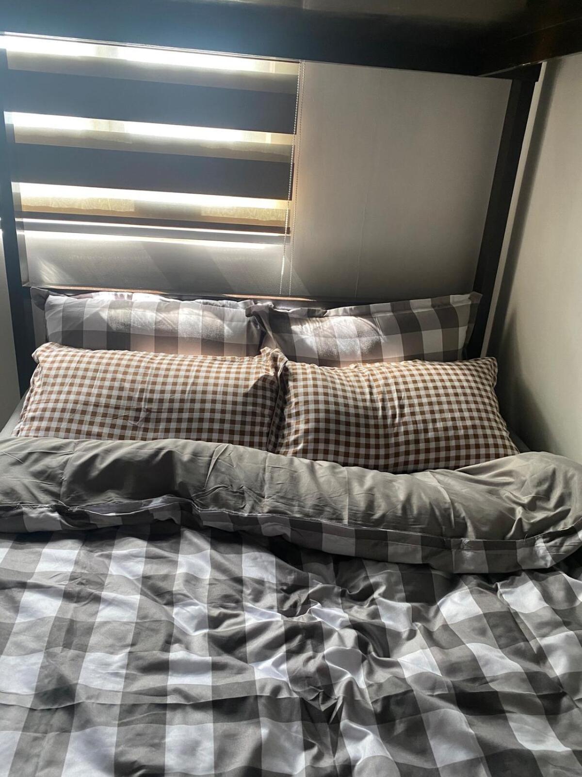 Apartment 1 Bedroom Scenic View Grass Residences Sm North