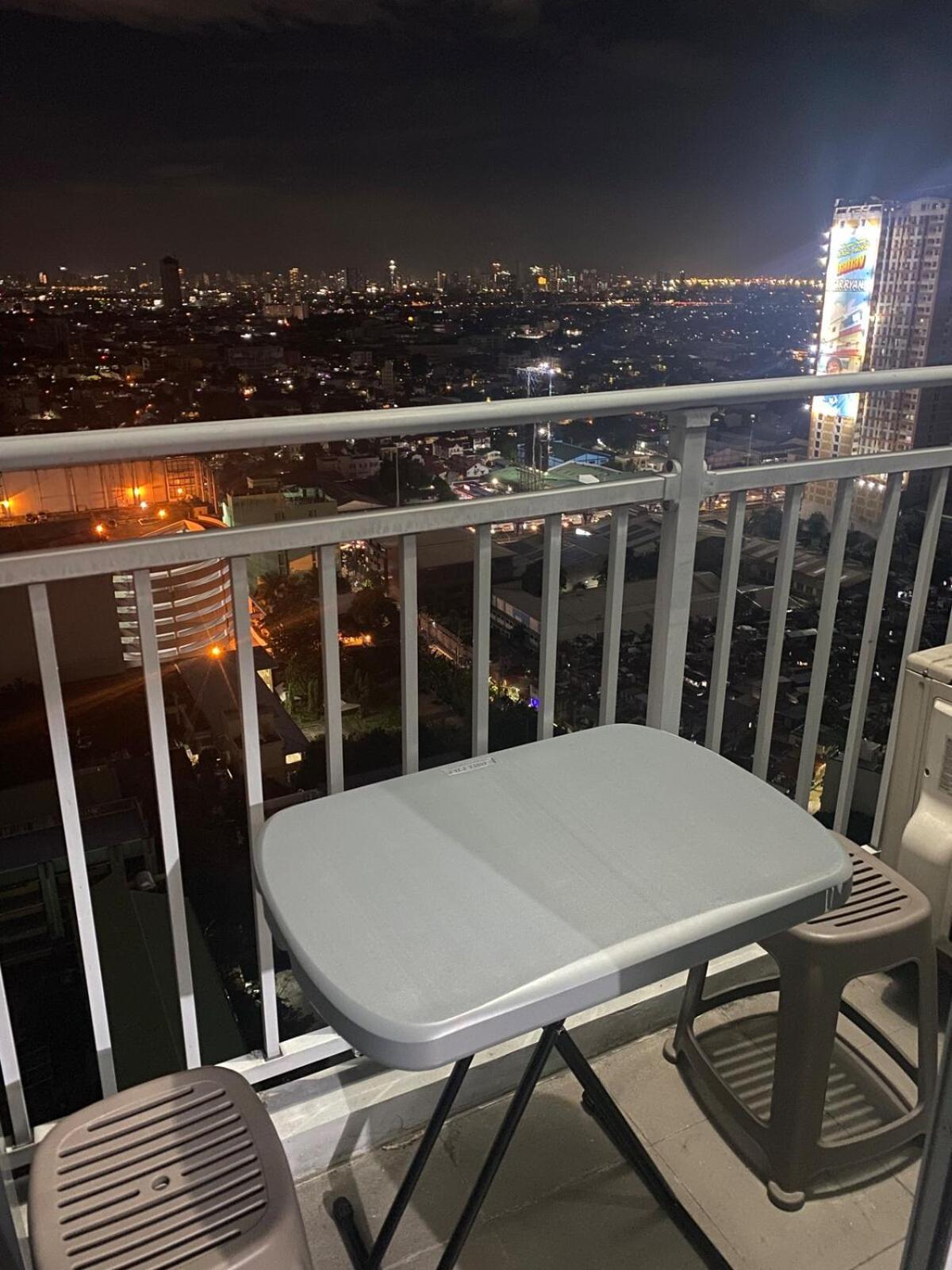 1 Bedroom Scenic View Grass Residences Sm North *