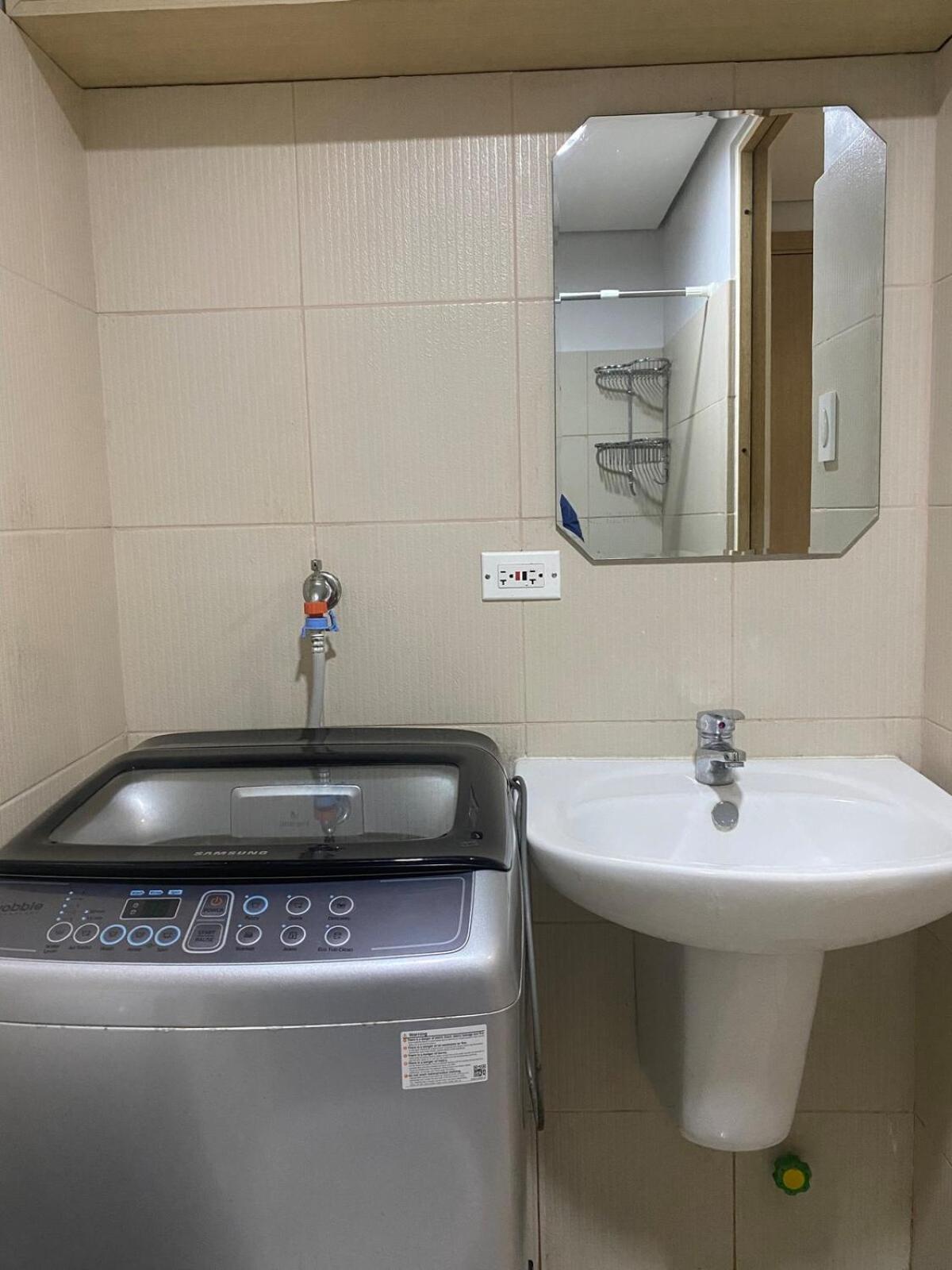 1 Bedroom Scenic View Grass Residences Sm North * Manila