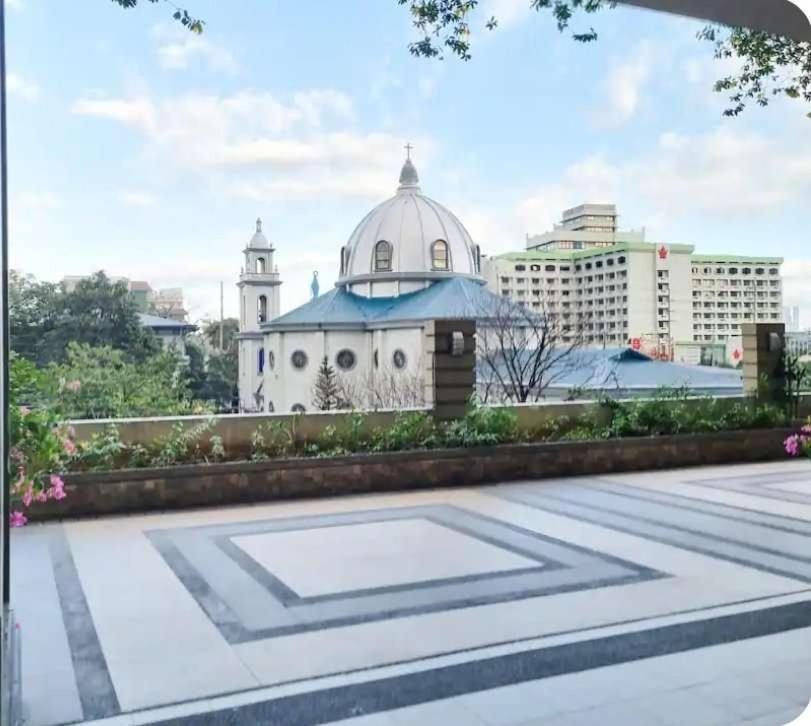 Apartment Elegant & Spacious Two-Bedroom Condo At Torre De Manila Condo With Breathtaking Views, Perfect For Relaxation & Comfort *