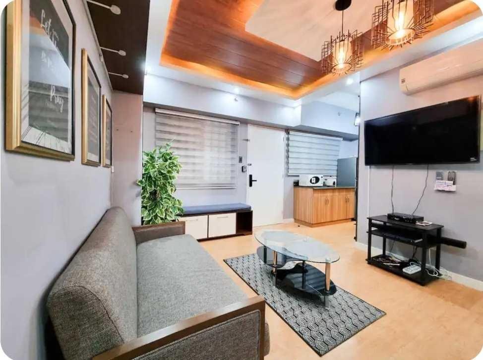 Elegant & Spacious Two-Bedroom Condo At Torre De Manila Condo With Breathtaking Views, Perfect For Relaxation & Comfort Manila
