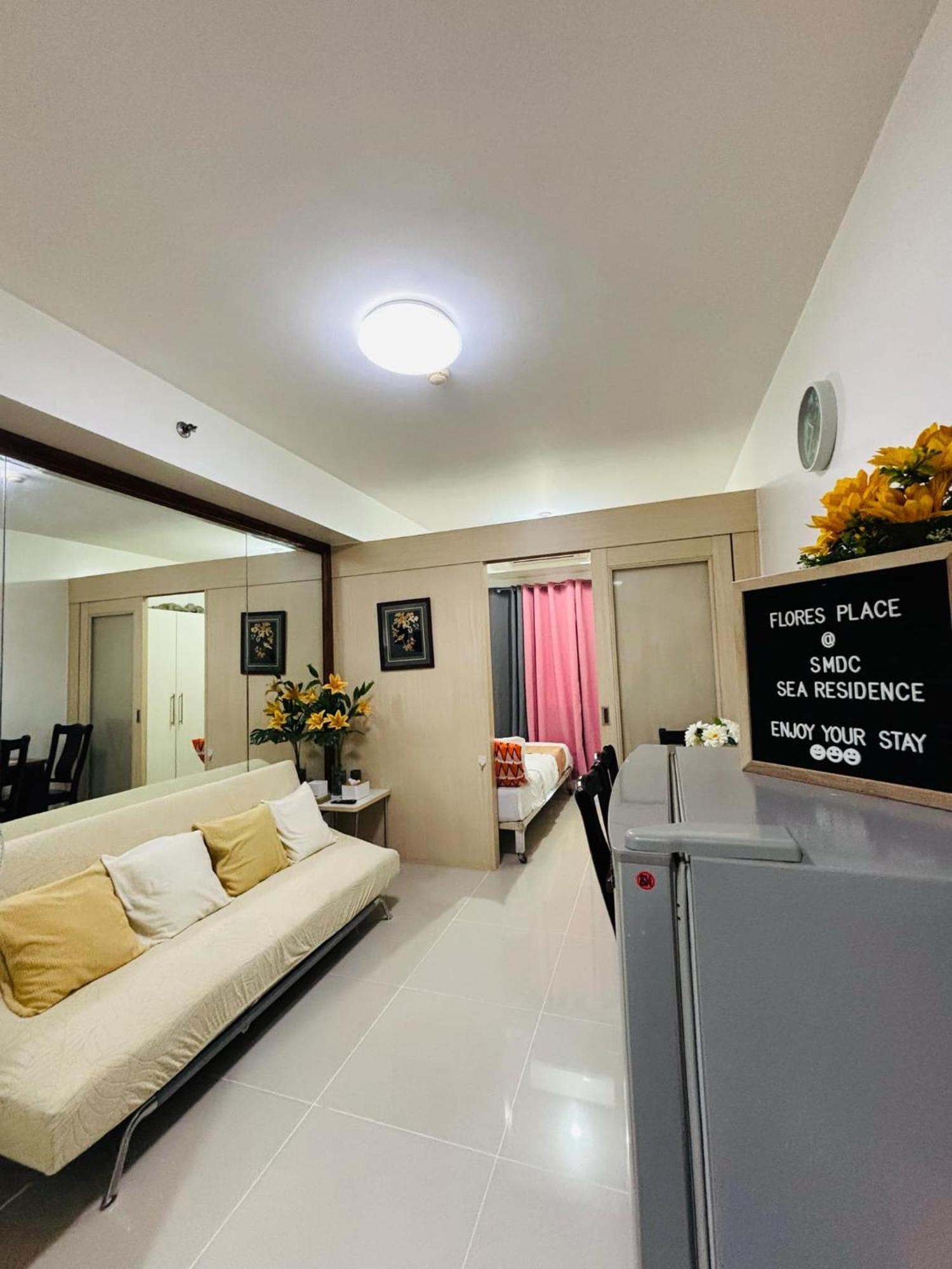 Flores Place At Sea Residences Moa * Manila