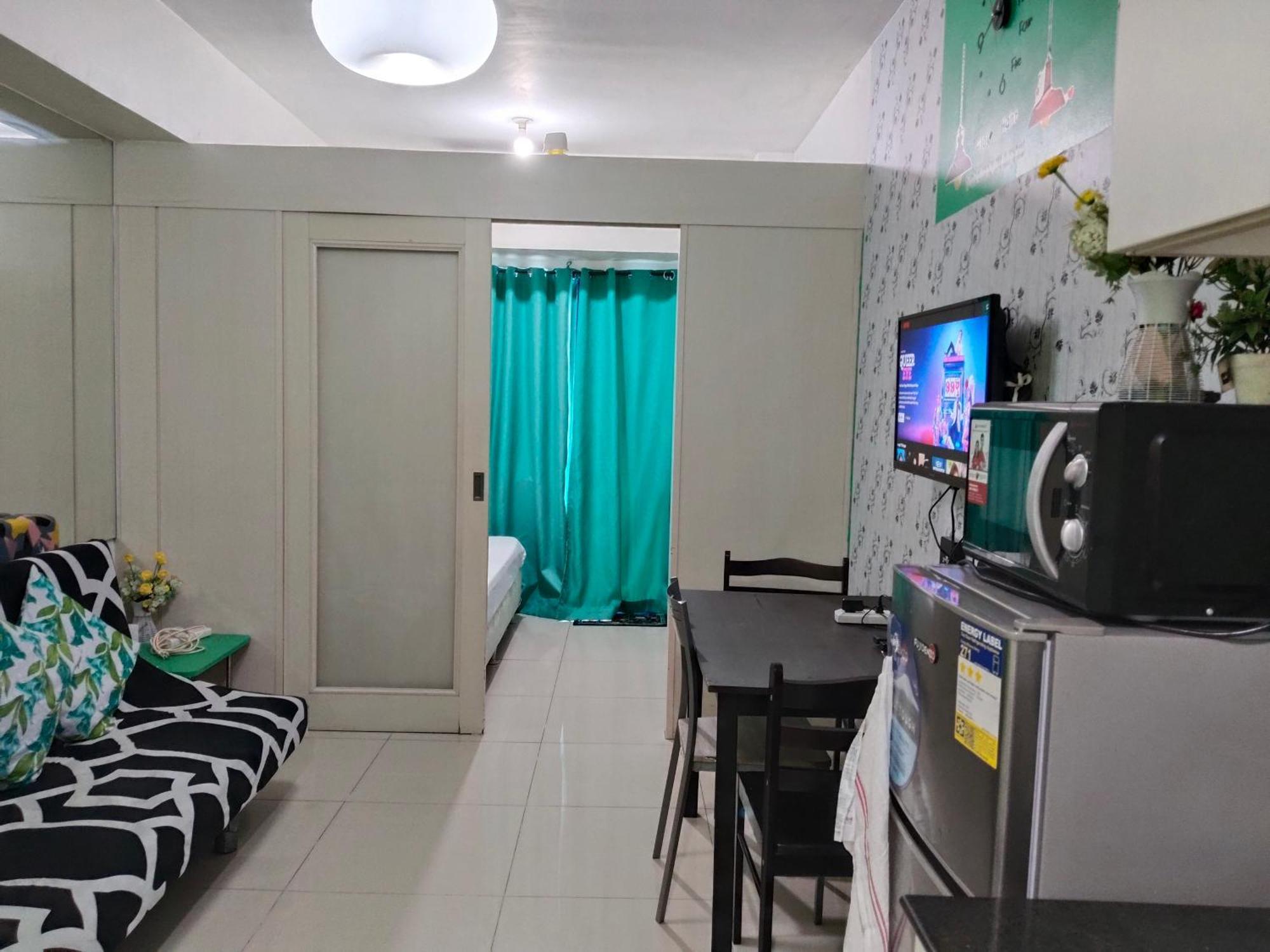 Sea Residences Moa Complex By Mj Apartment Manila