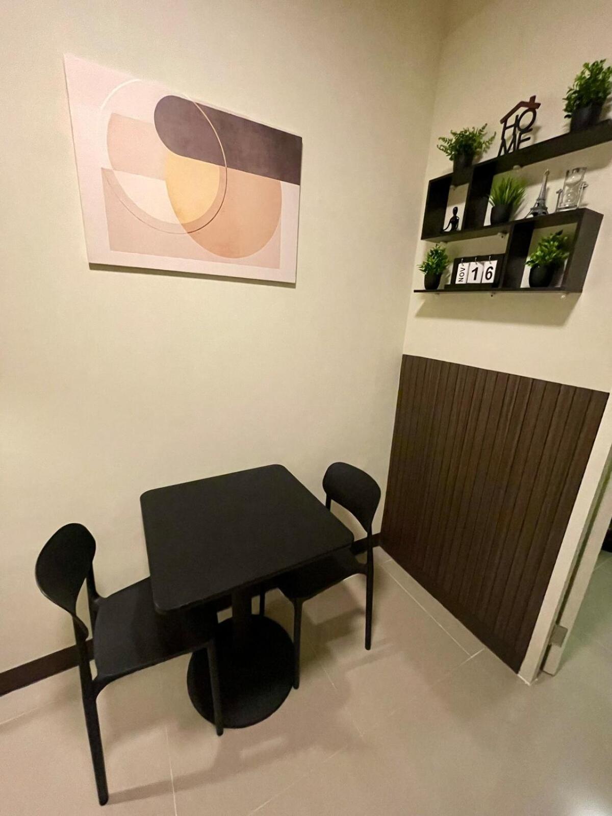 Self Check-in Private Flat In Tomas Morato Apartment