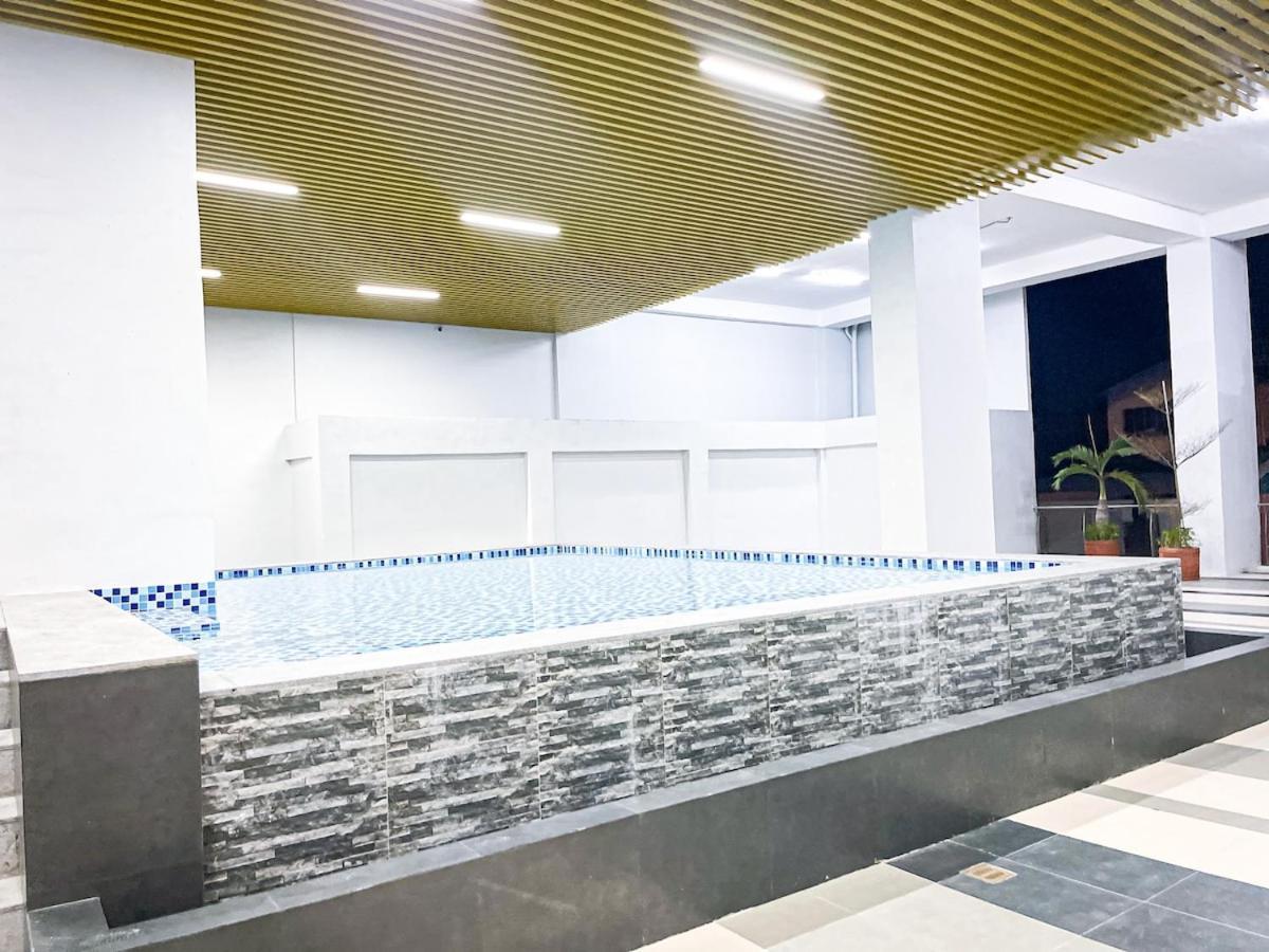 Apartment Luxury Penthouse Near Solaire, Of Dreams