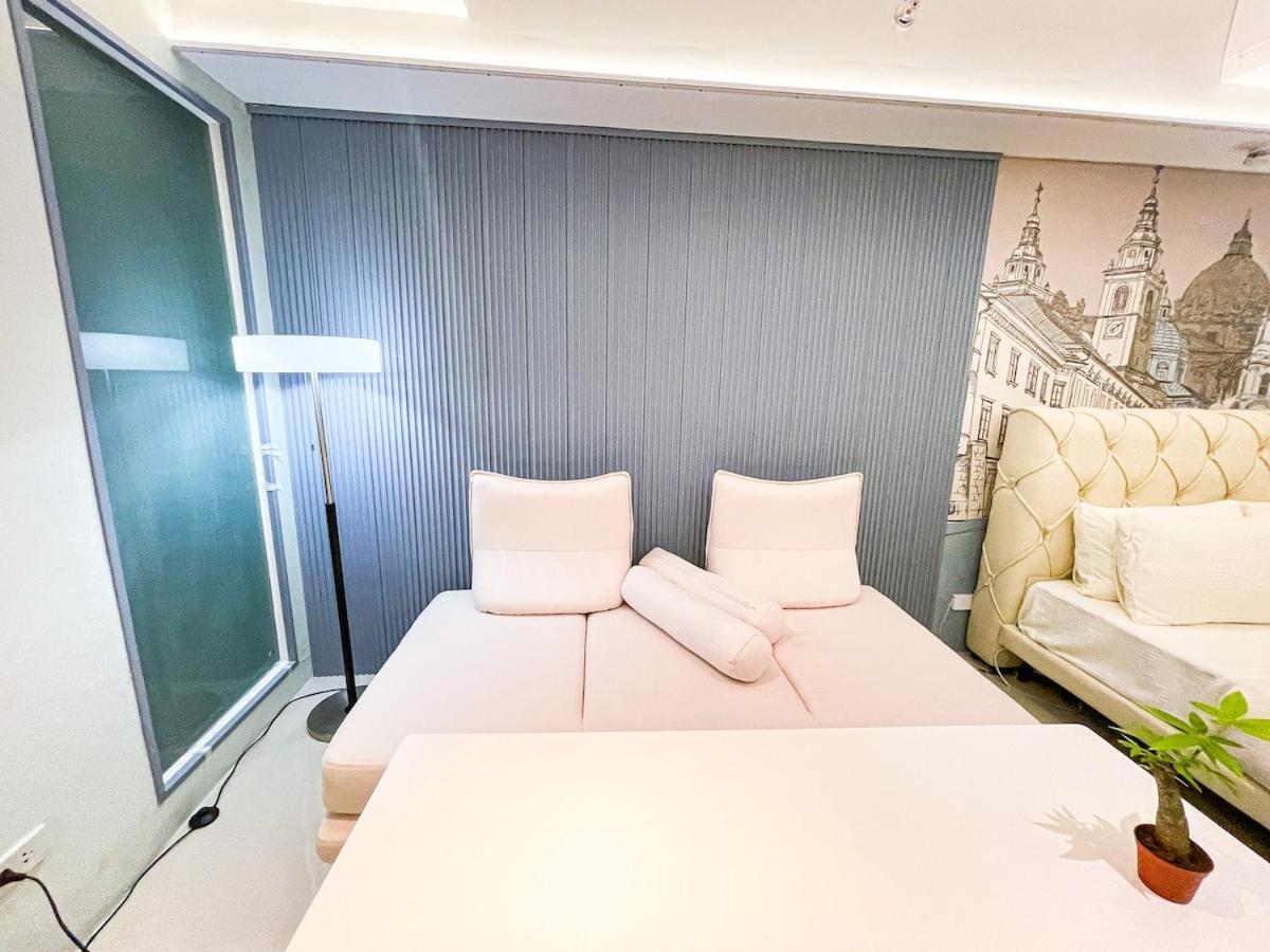 Luxury Penthouse Near Solaire, Of Dreams Manila