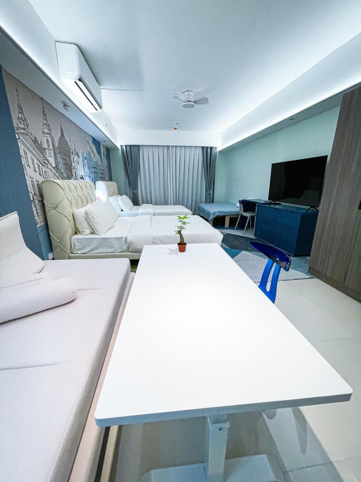 Luxury Penthouse Near Solaire, Of Dreams Apartment