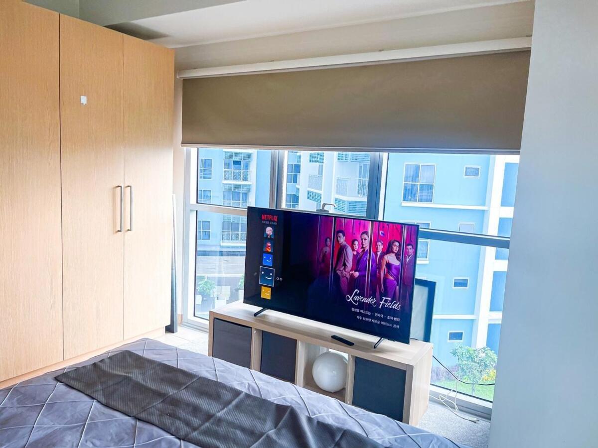 Luxury 2br Corner Near Solaire & Okada Ii Sunset *