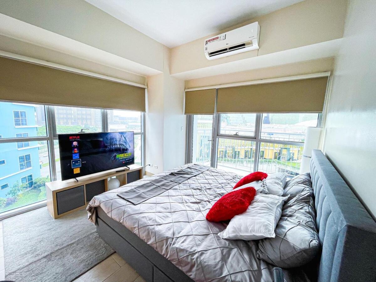 Luxury 2br Corner Near Solaire & Okada Ii Sunset * Manila
