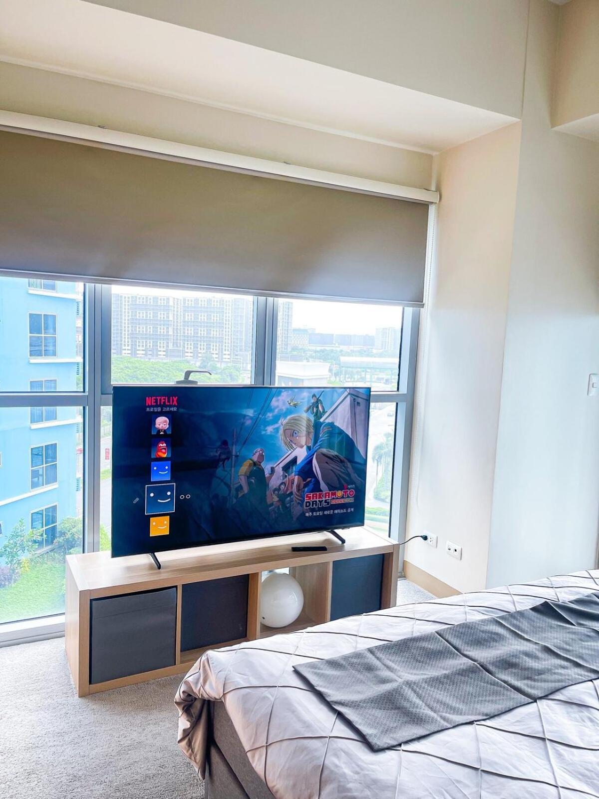 Luxury 2br Corner Near Solaire & Okada Ii Sunset *