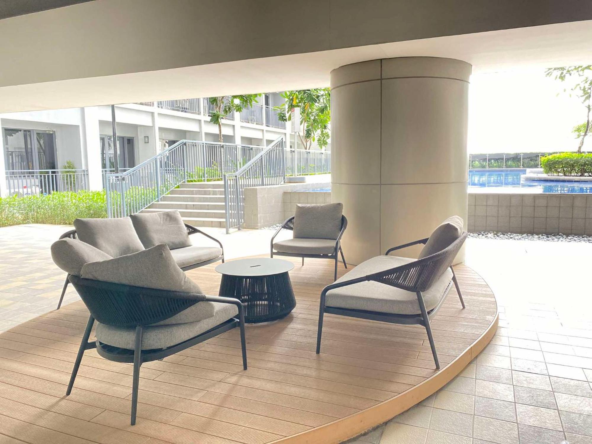 Luxe Shore2 Residences