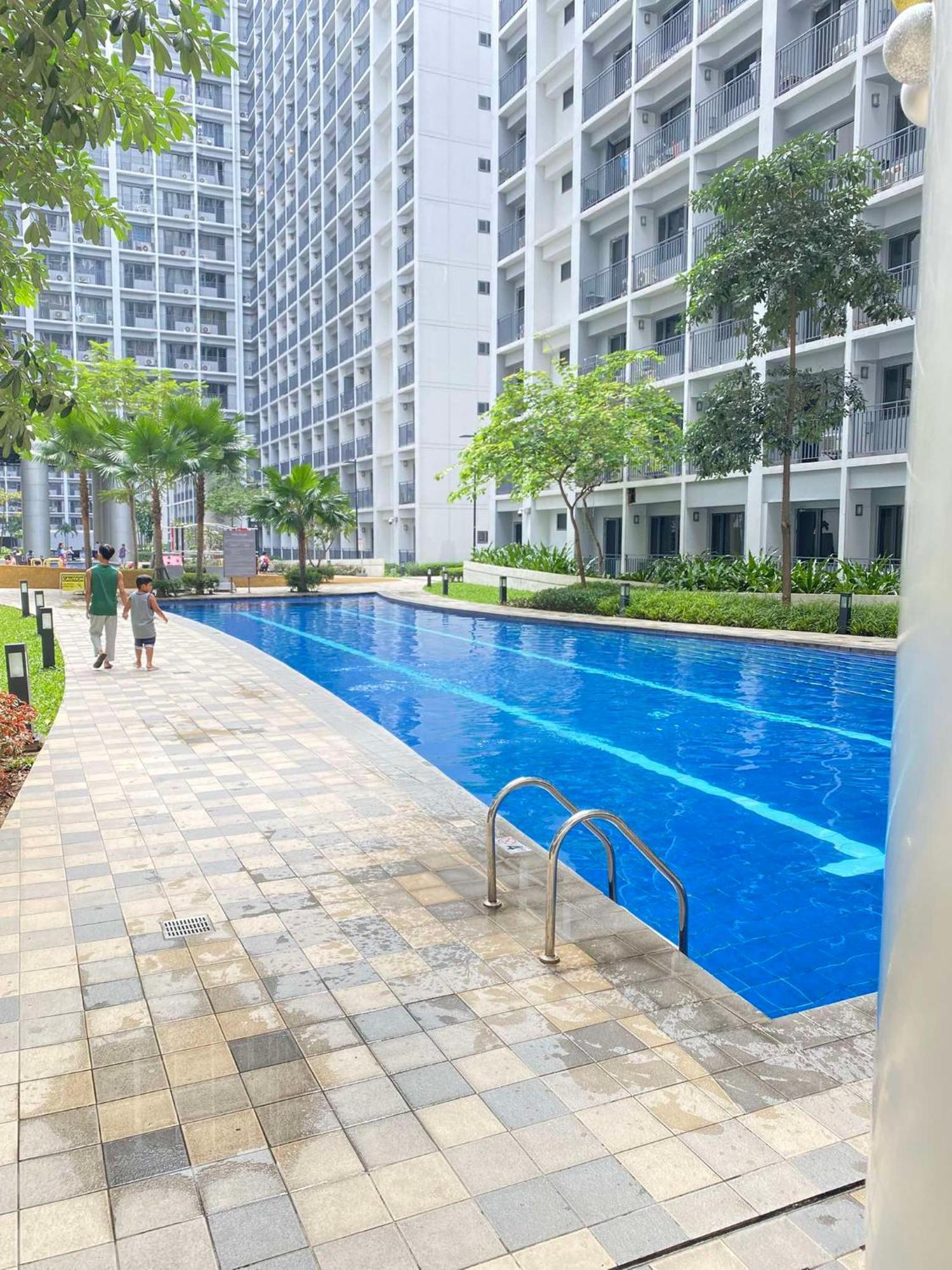 Luxe Shore2 Residences * Manila