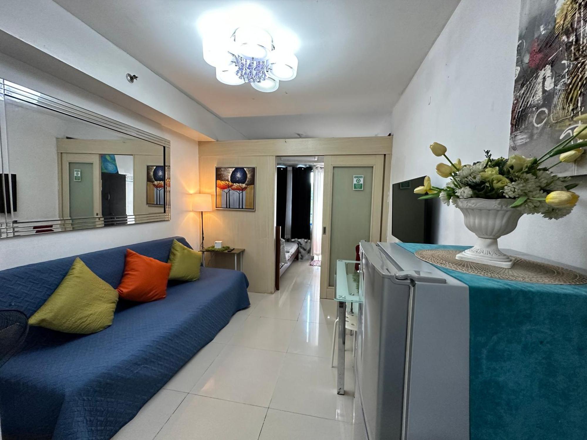 Staycation Near Moa By Jen Manila