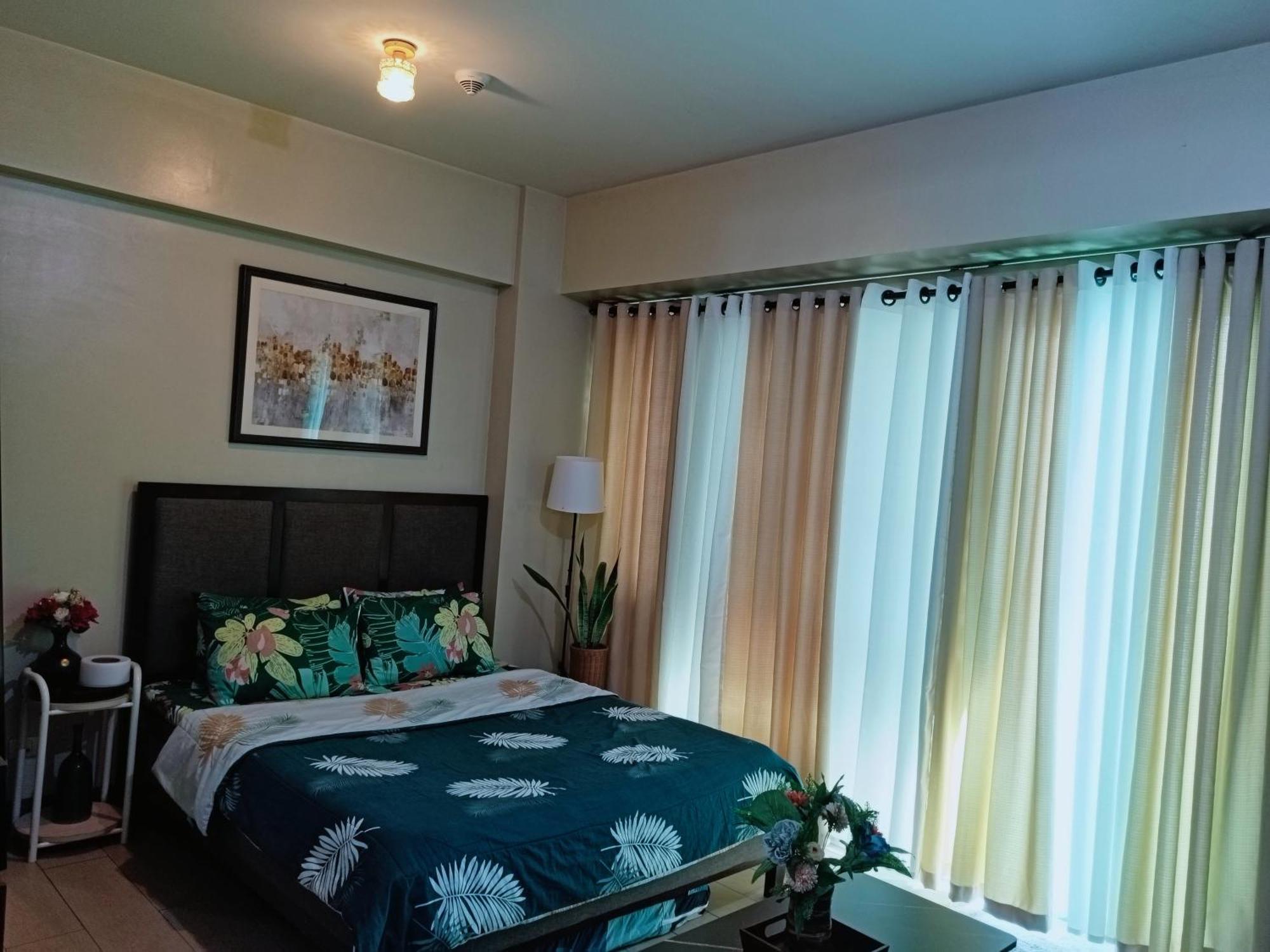 Apartment Homey Staycation Across Naia Terminal 3 Manila