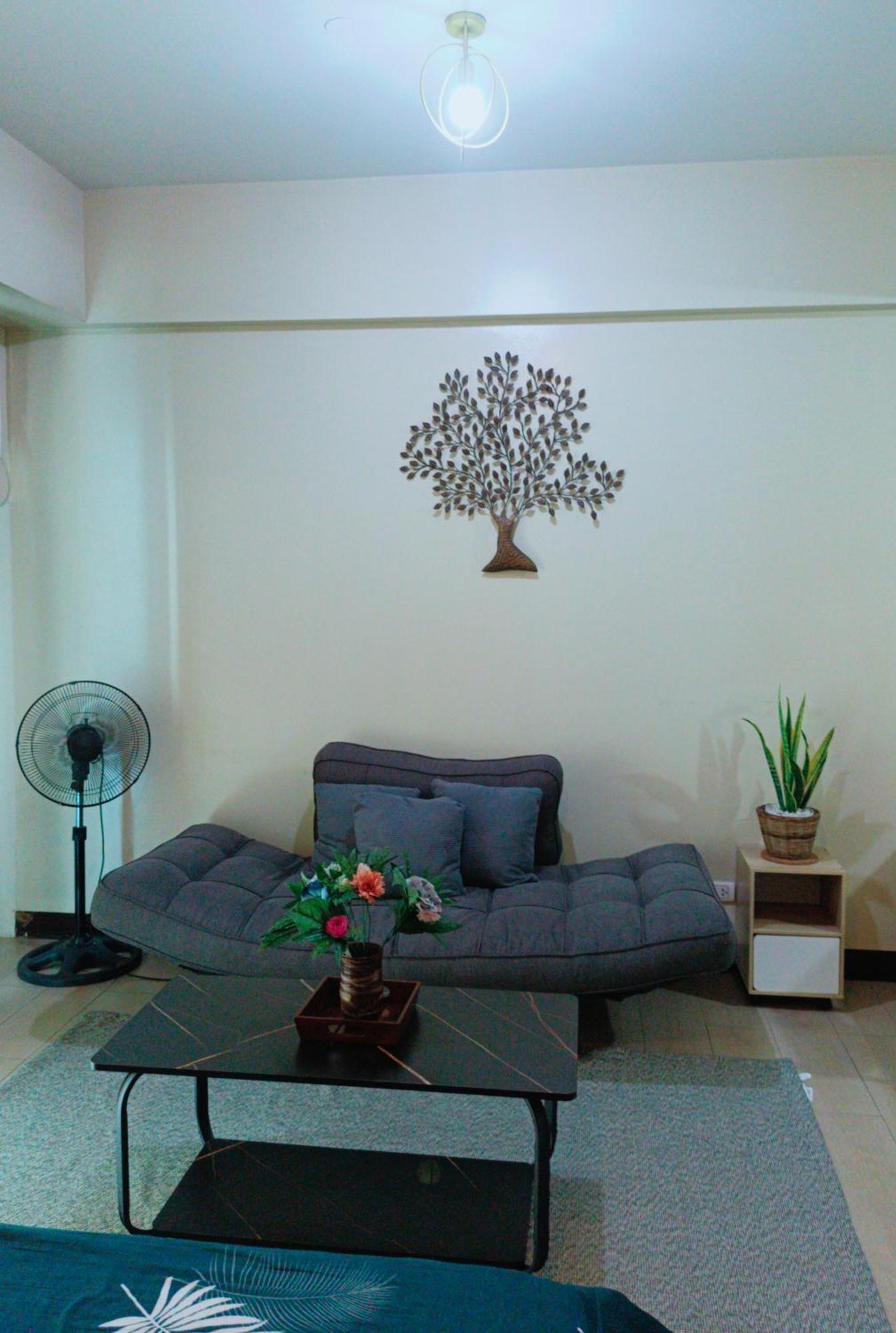 Homey Staycation Across Naia Terminal 3 Apartment