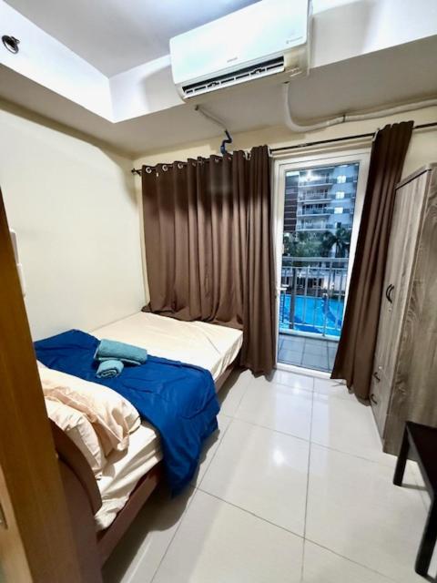 E&b Staycation Shell Residences Moa *