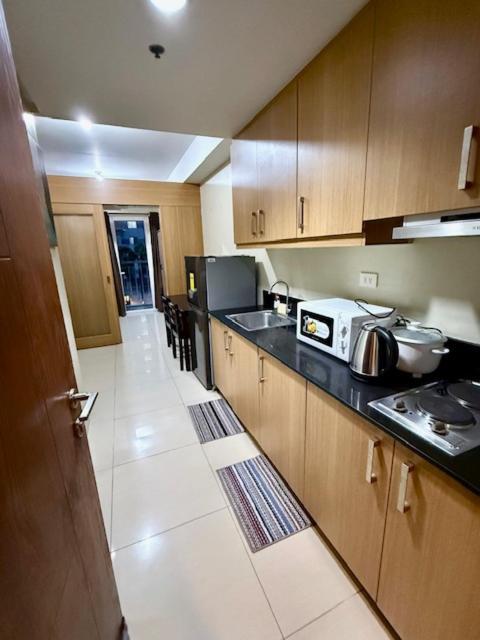 Apartment E&b Staycation Shell Residences Moa