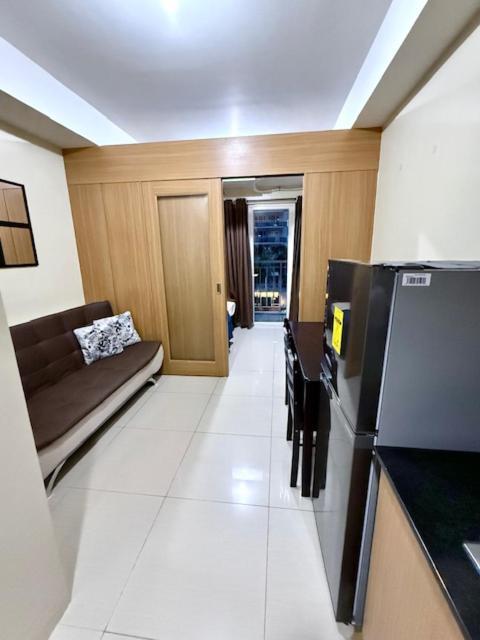E&b Staycation Shell Residences Moa Manila
